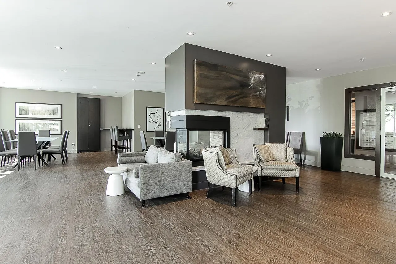 2305 2133 Douglas Road