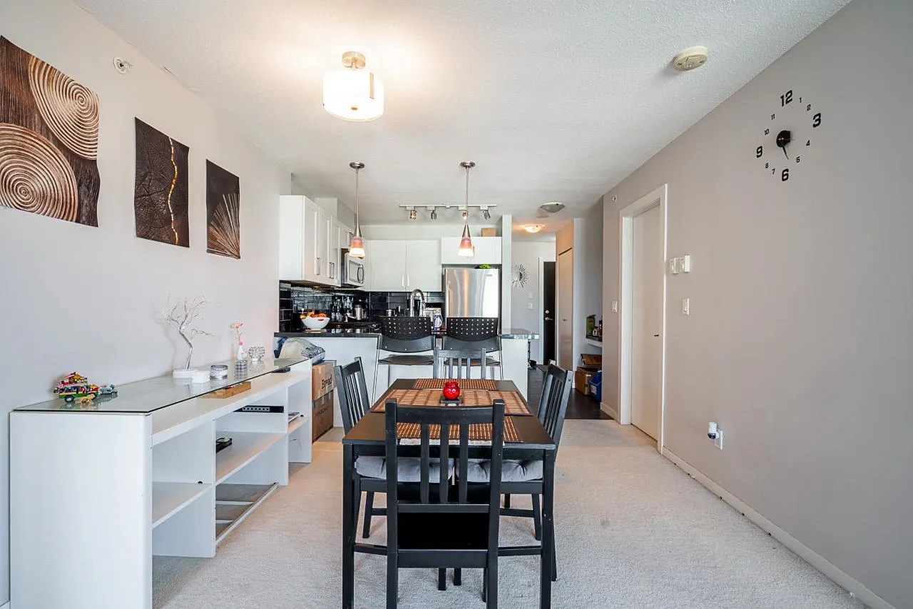 2305 2133 Douglas Road