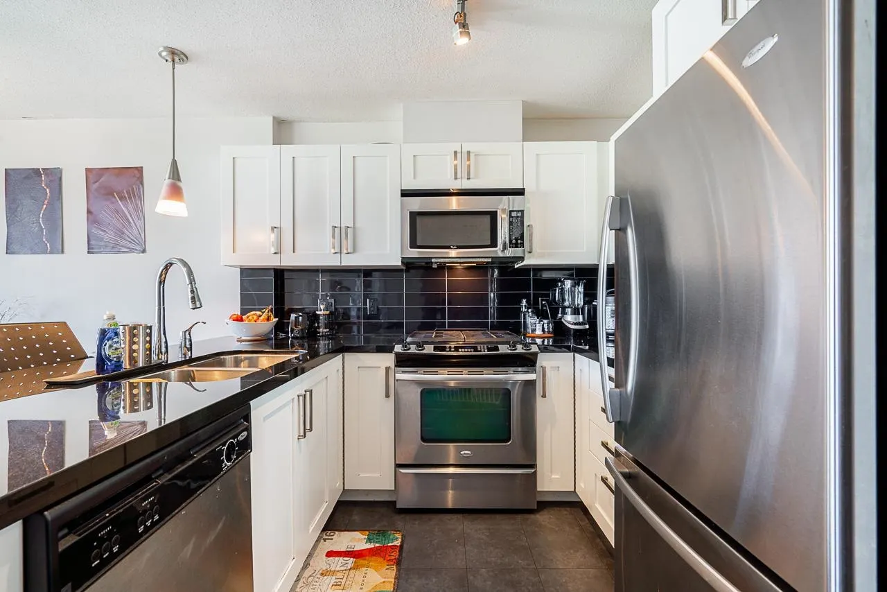 2305 2133 Douglas Road