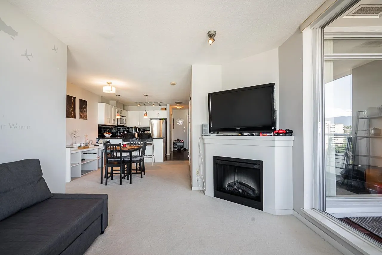 2305 2133 Douglas Road