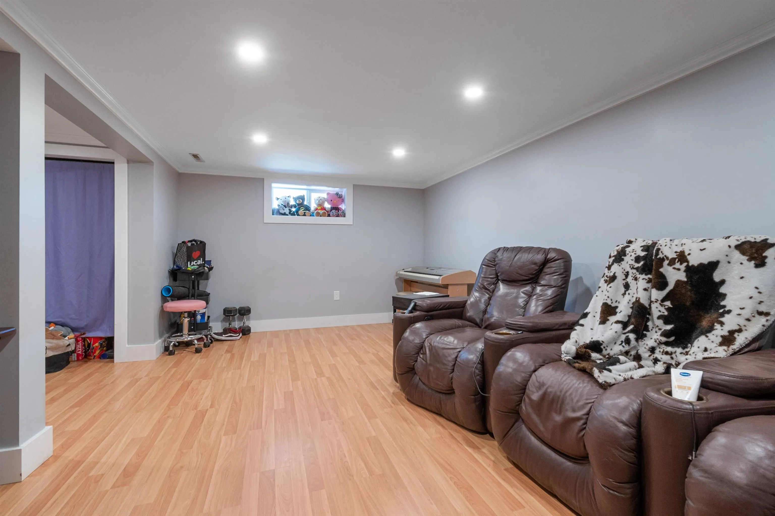 45325 Crescent Drive