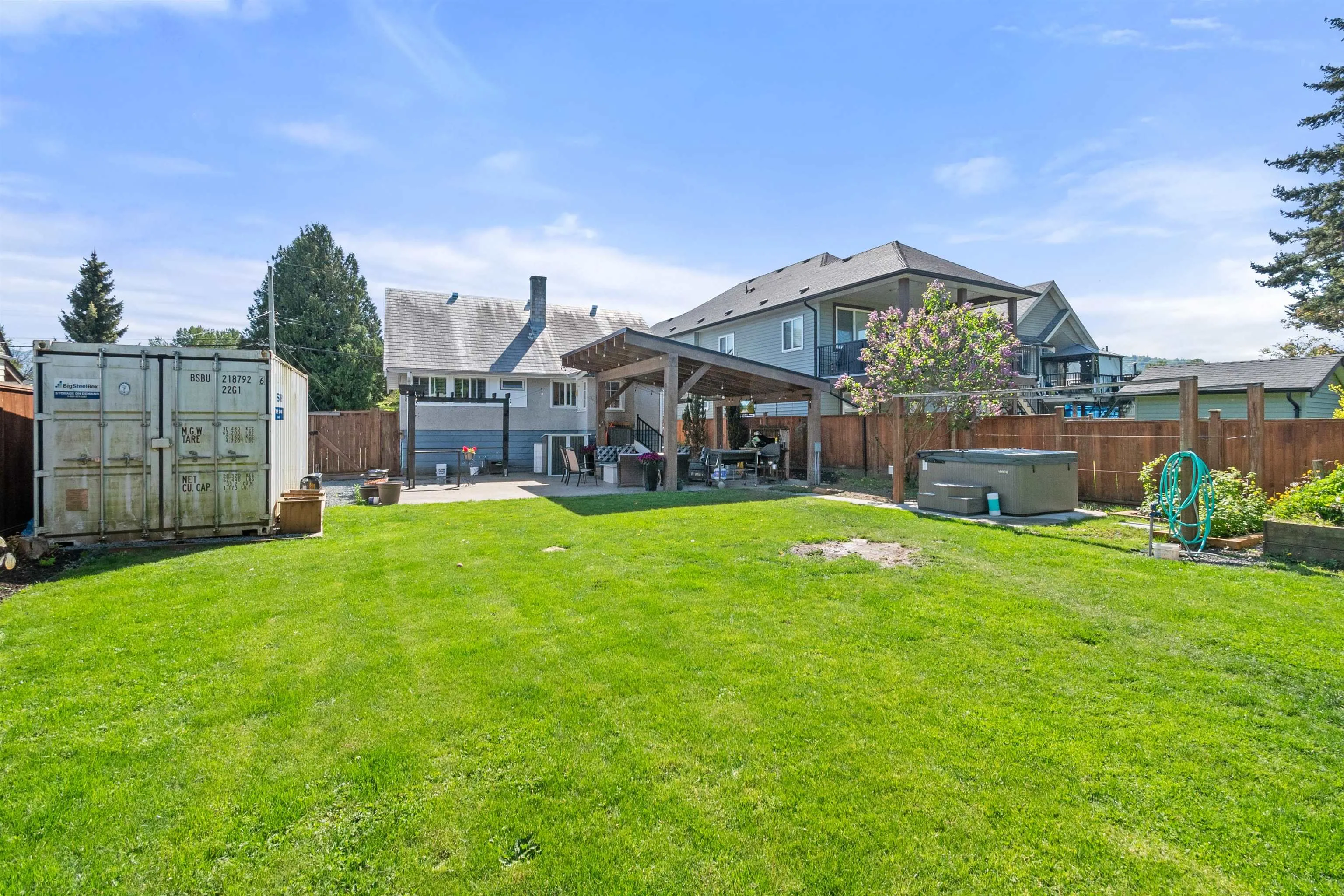 45325 Crescent Drive