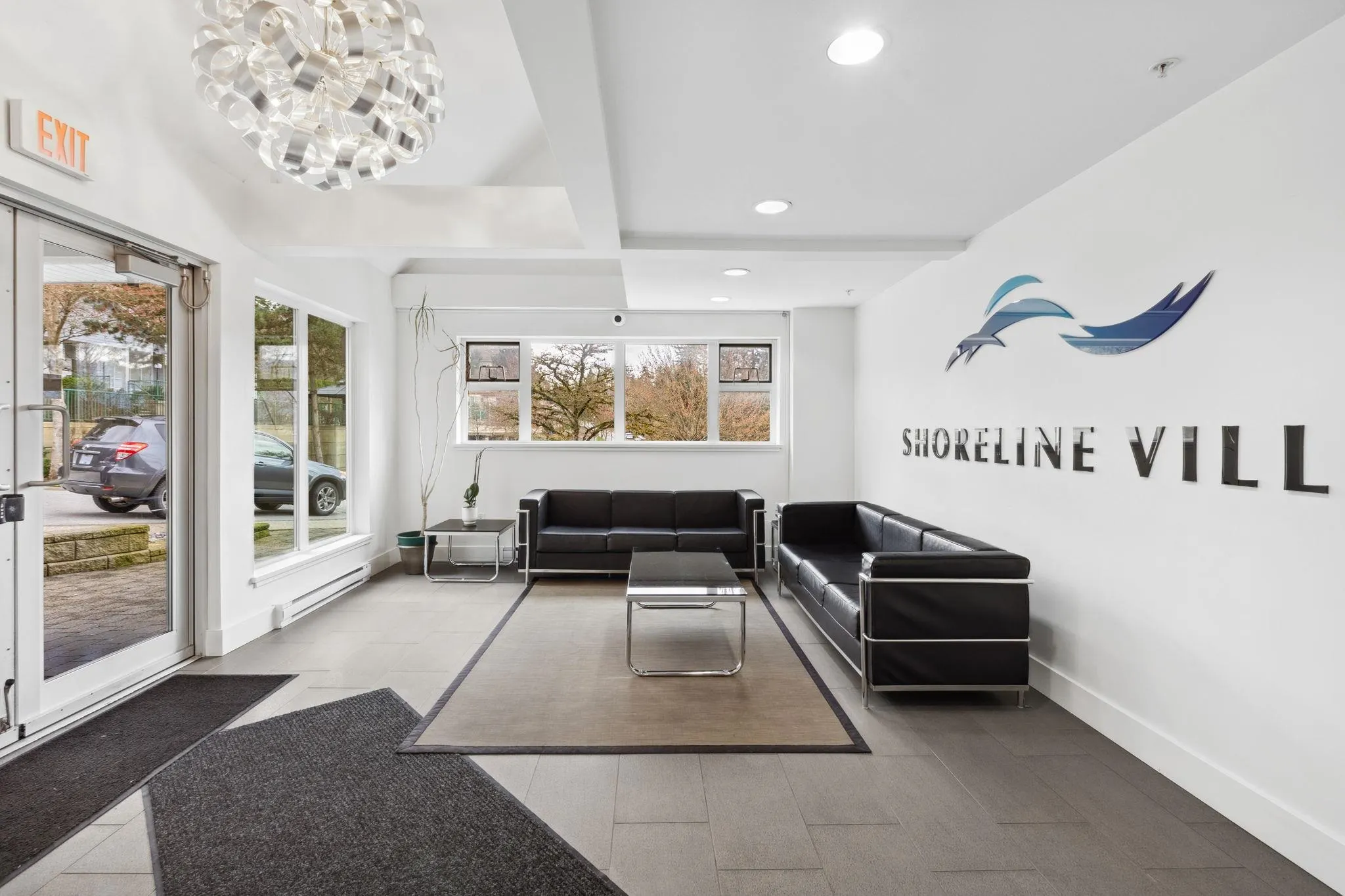 501 160 Shoreline Circle