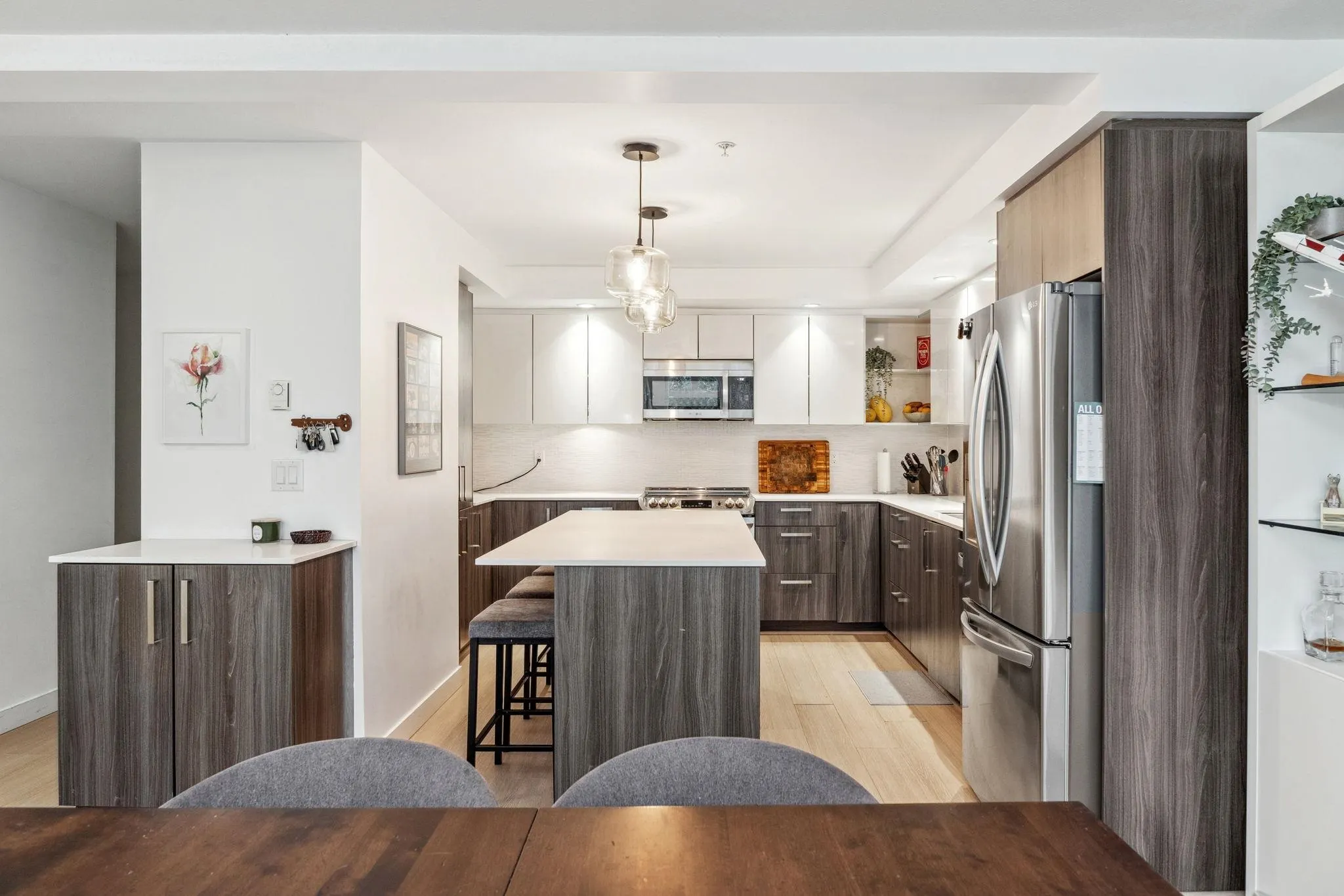 501 160 Shoreline Circle