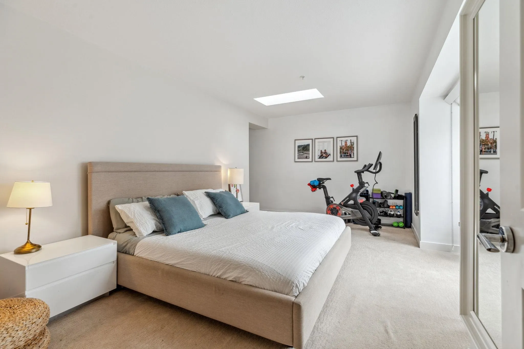 501 160 Shoreline Circle