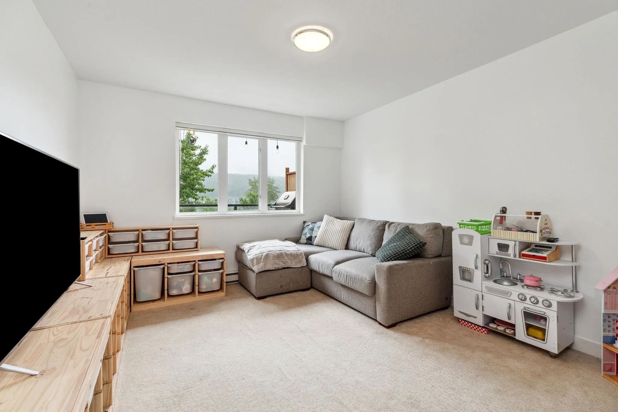 501 160 Shoreline Circle