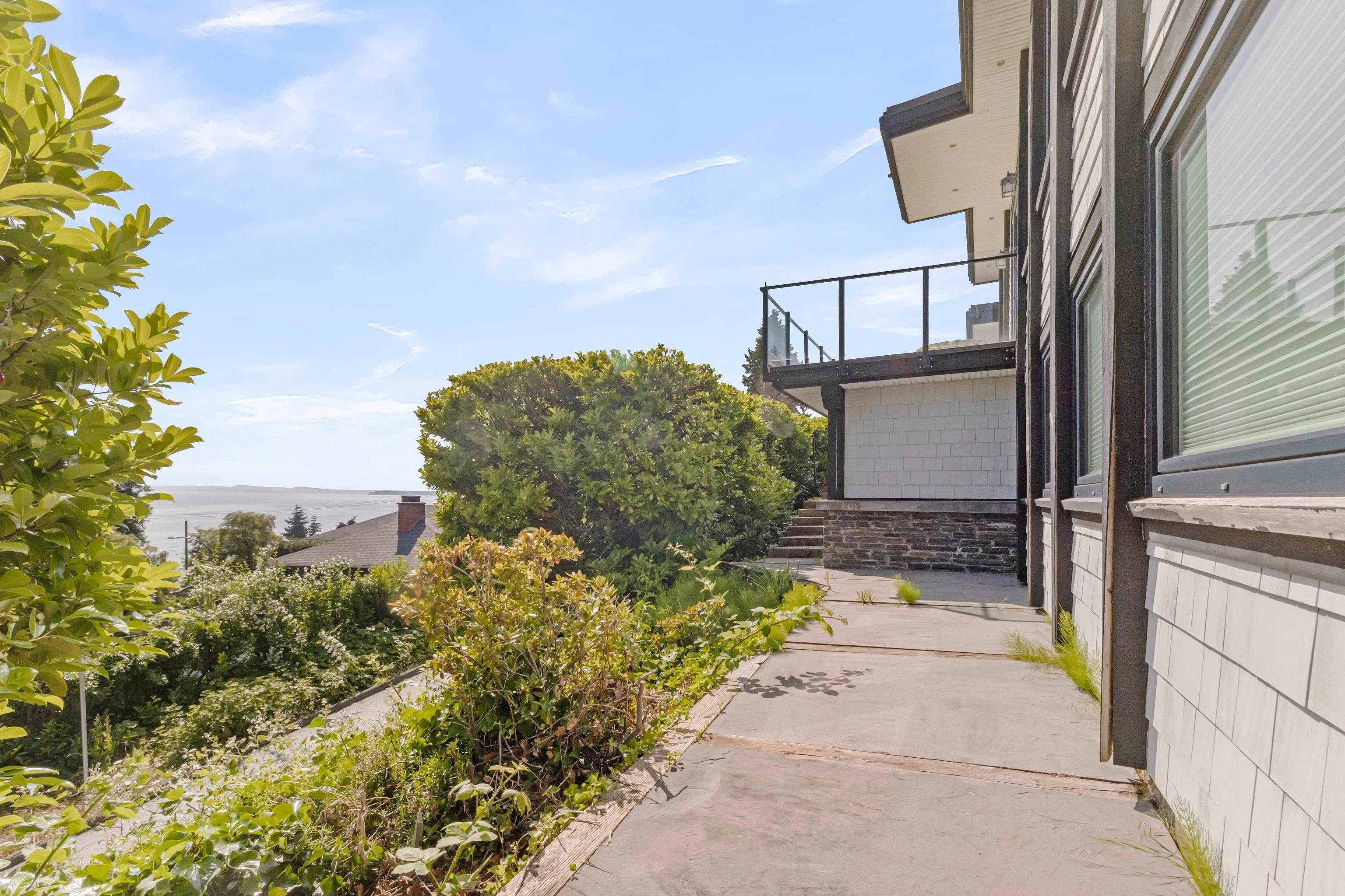 14424 Sunset Drive
