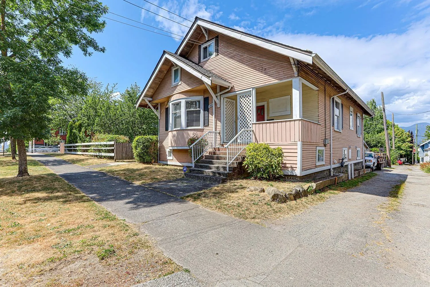 1925 Adanac Street