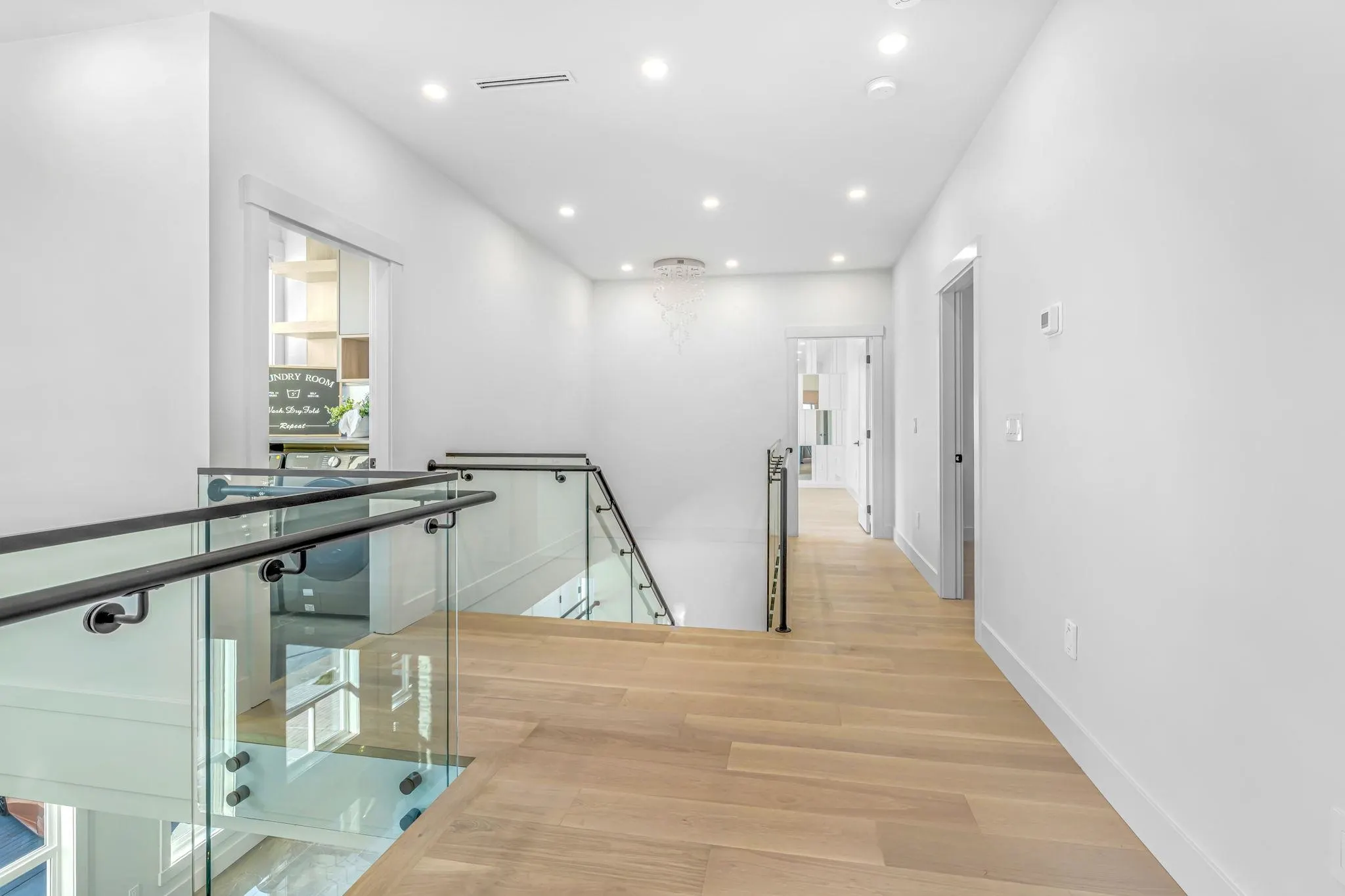 16059 9a Avenue