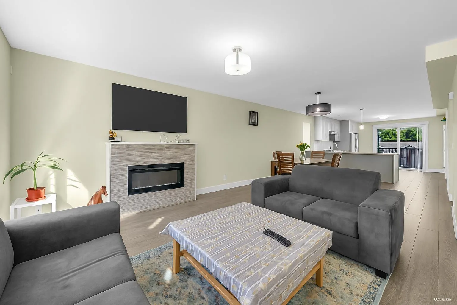 2 32138 George Ferguson Way