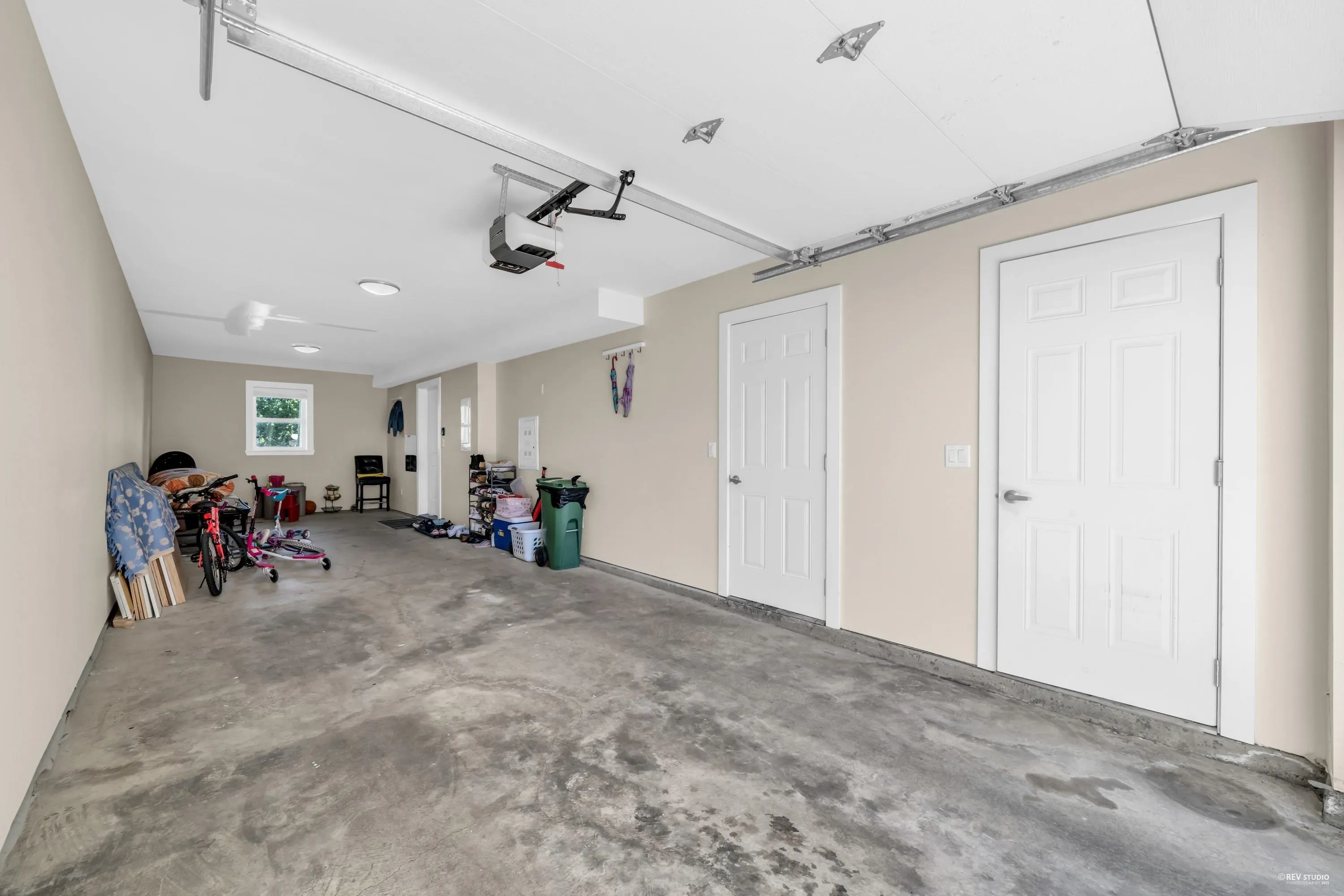 2 32138 George Ferguson Way