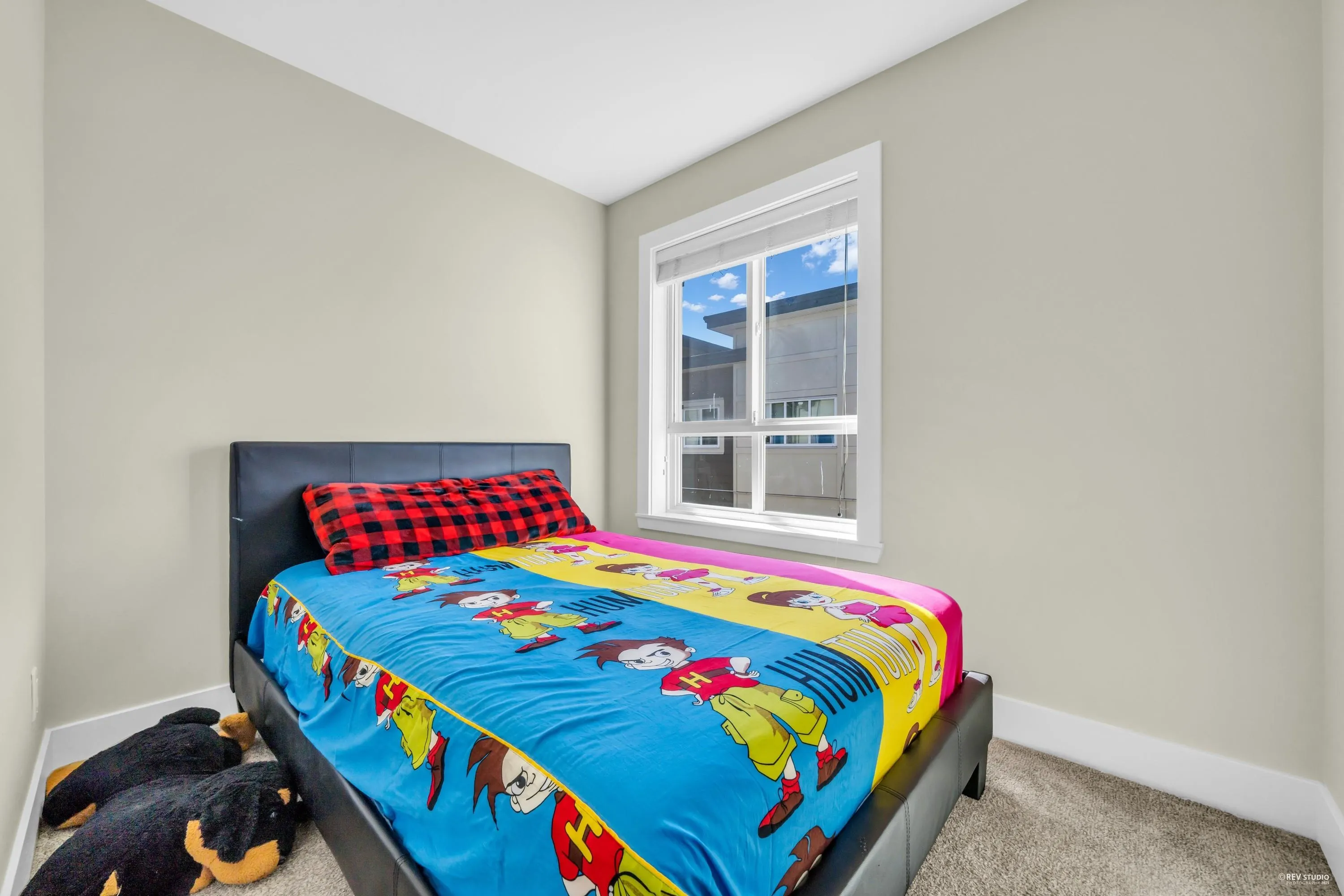 2 32138 George Ferguson Way