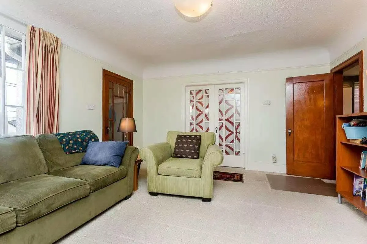 4358 Victoria Drive
