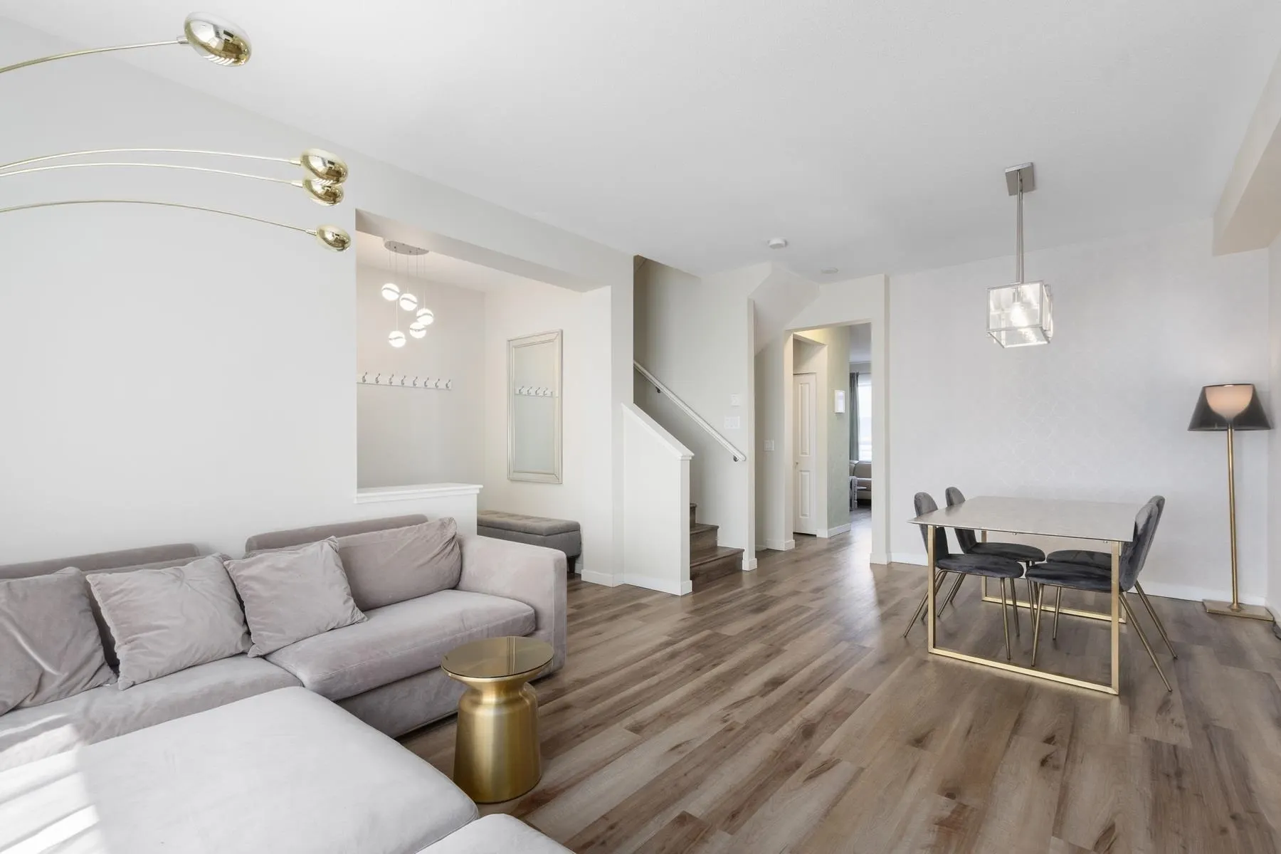 96 2738 158 Street