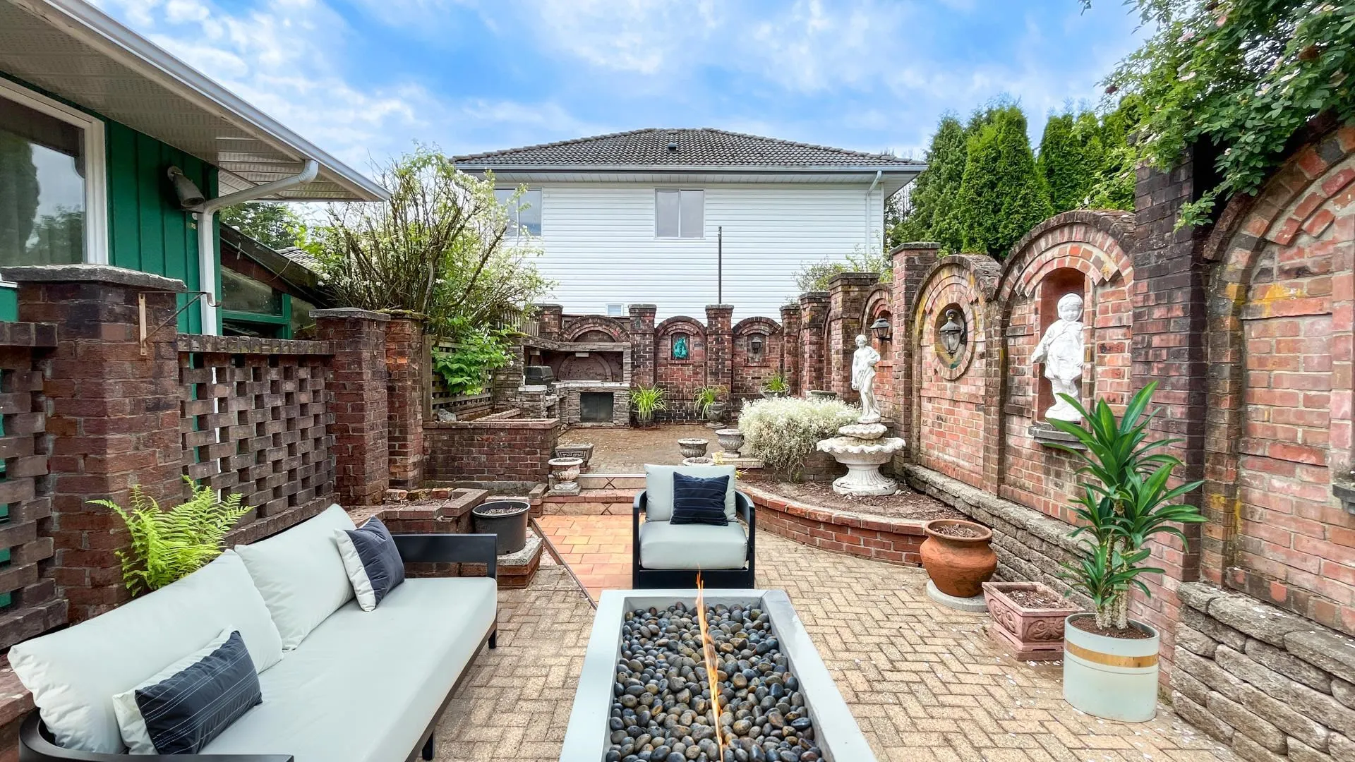 803 Edgar Avenue