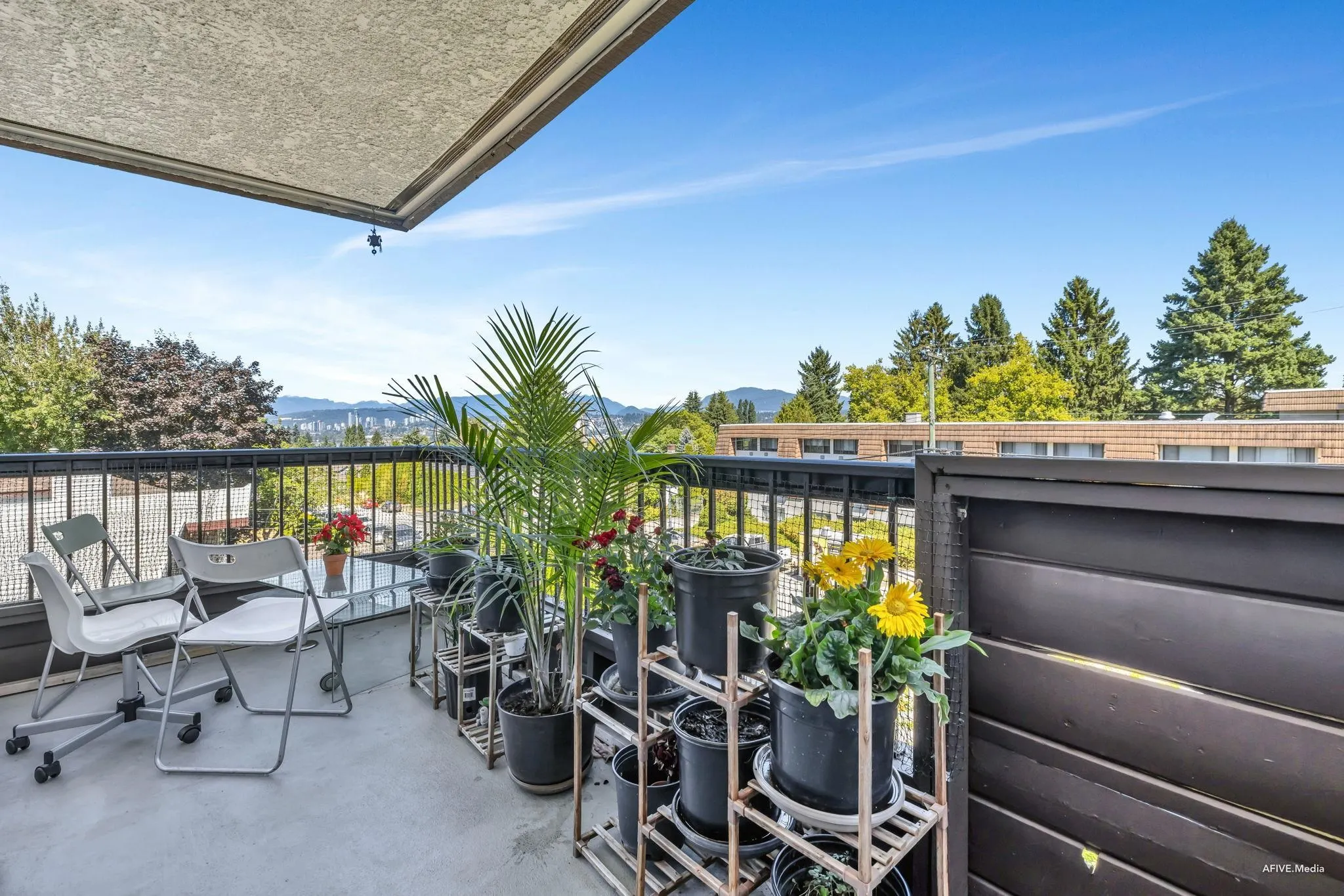 304 13530 Hilton Road