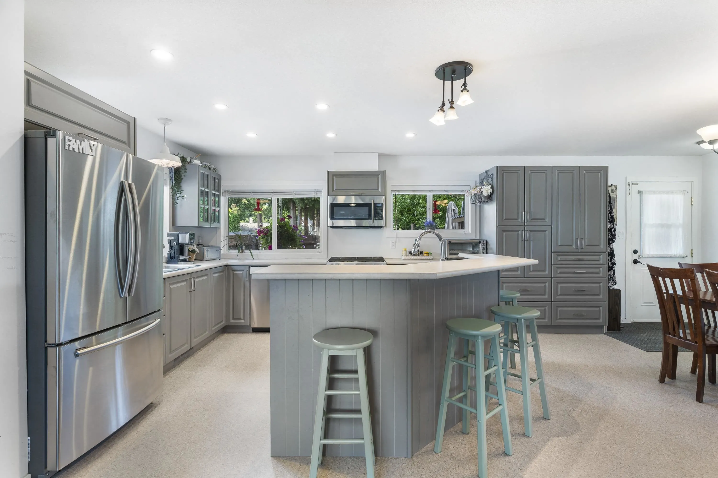 2850 Coast Meridian Road