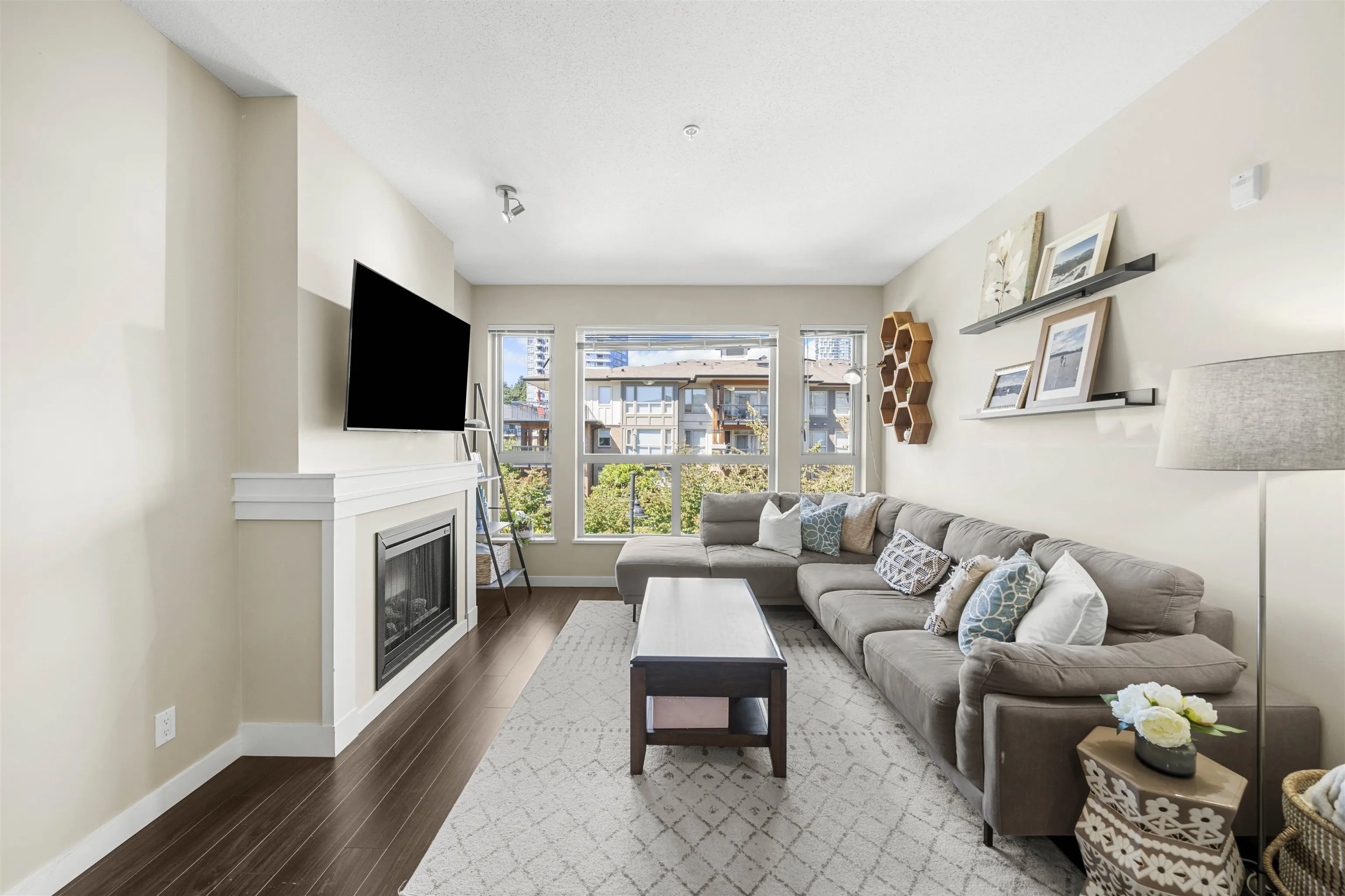 310 1153 Kensal Place