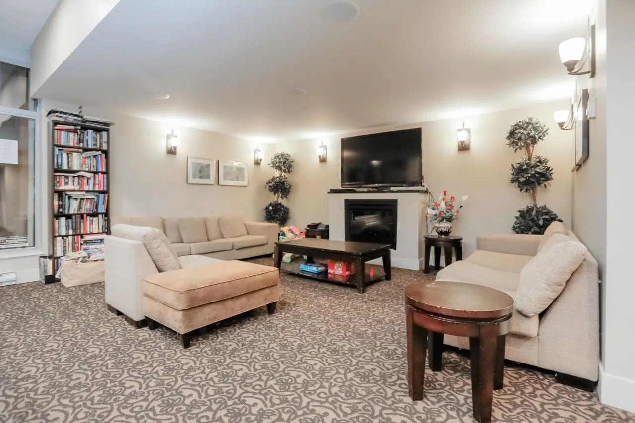 1109 280 Ross Drive