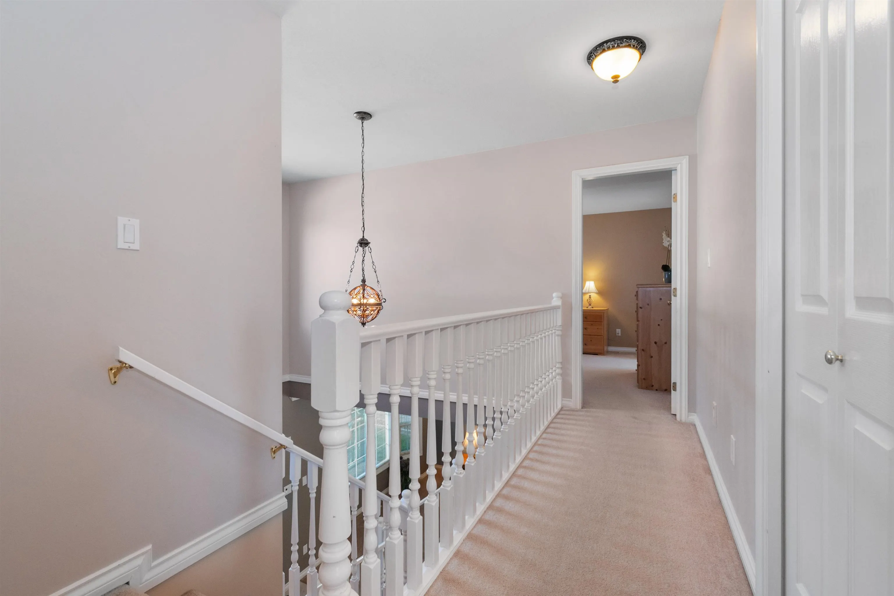 5489 Alpine Crescent