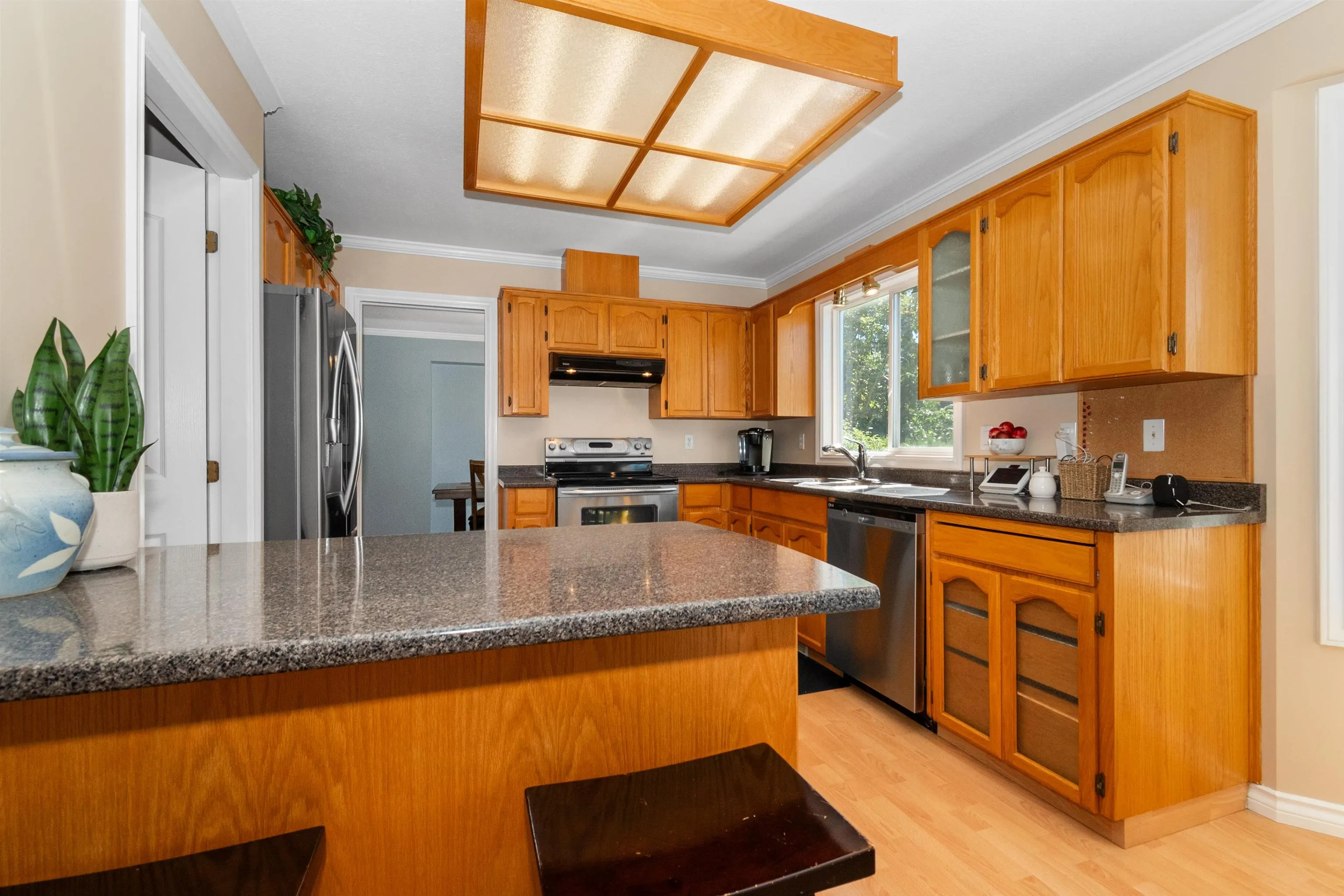 5489 Alpine Crescent