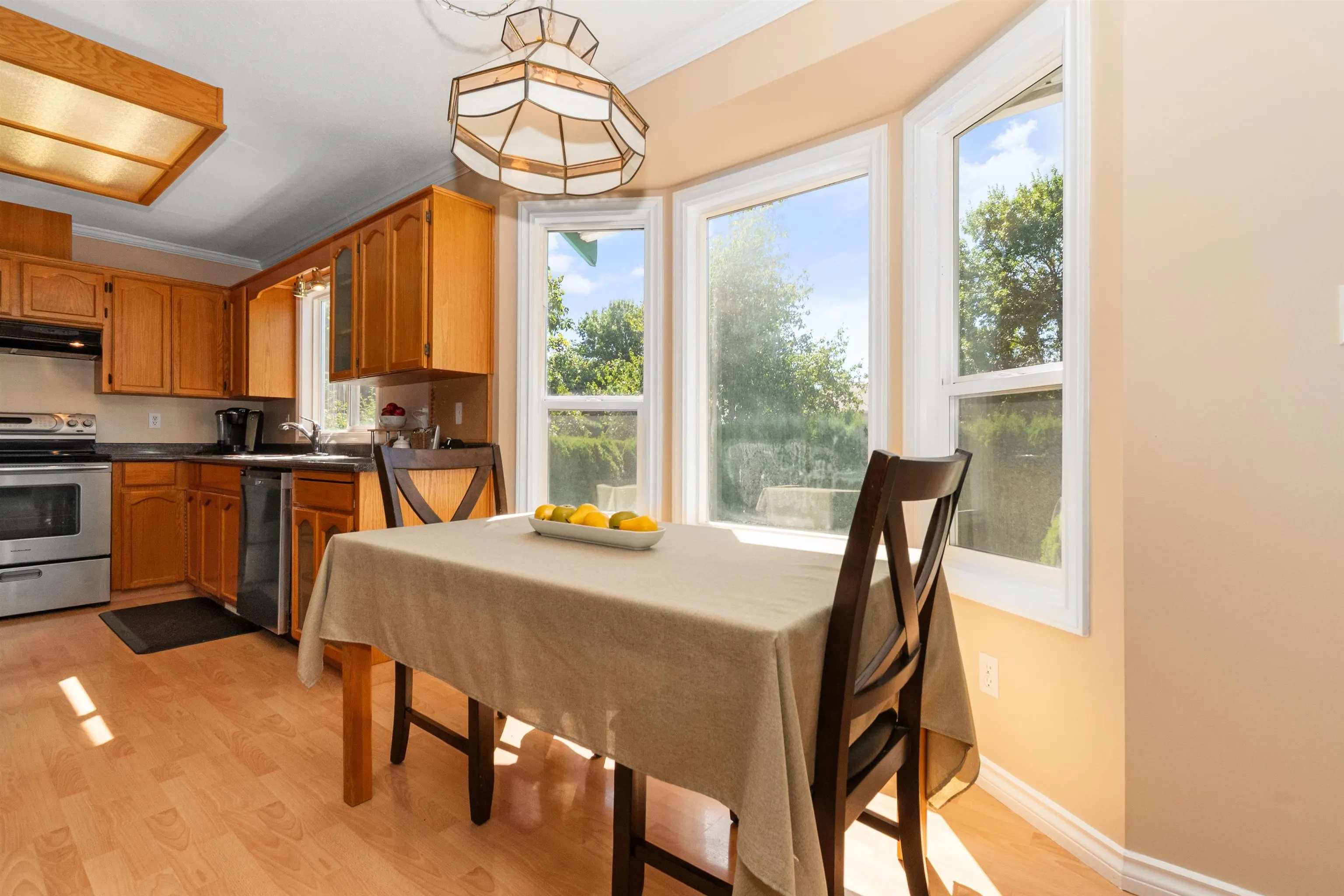 5489 Alpine Crescent