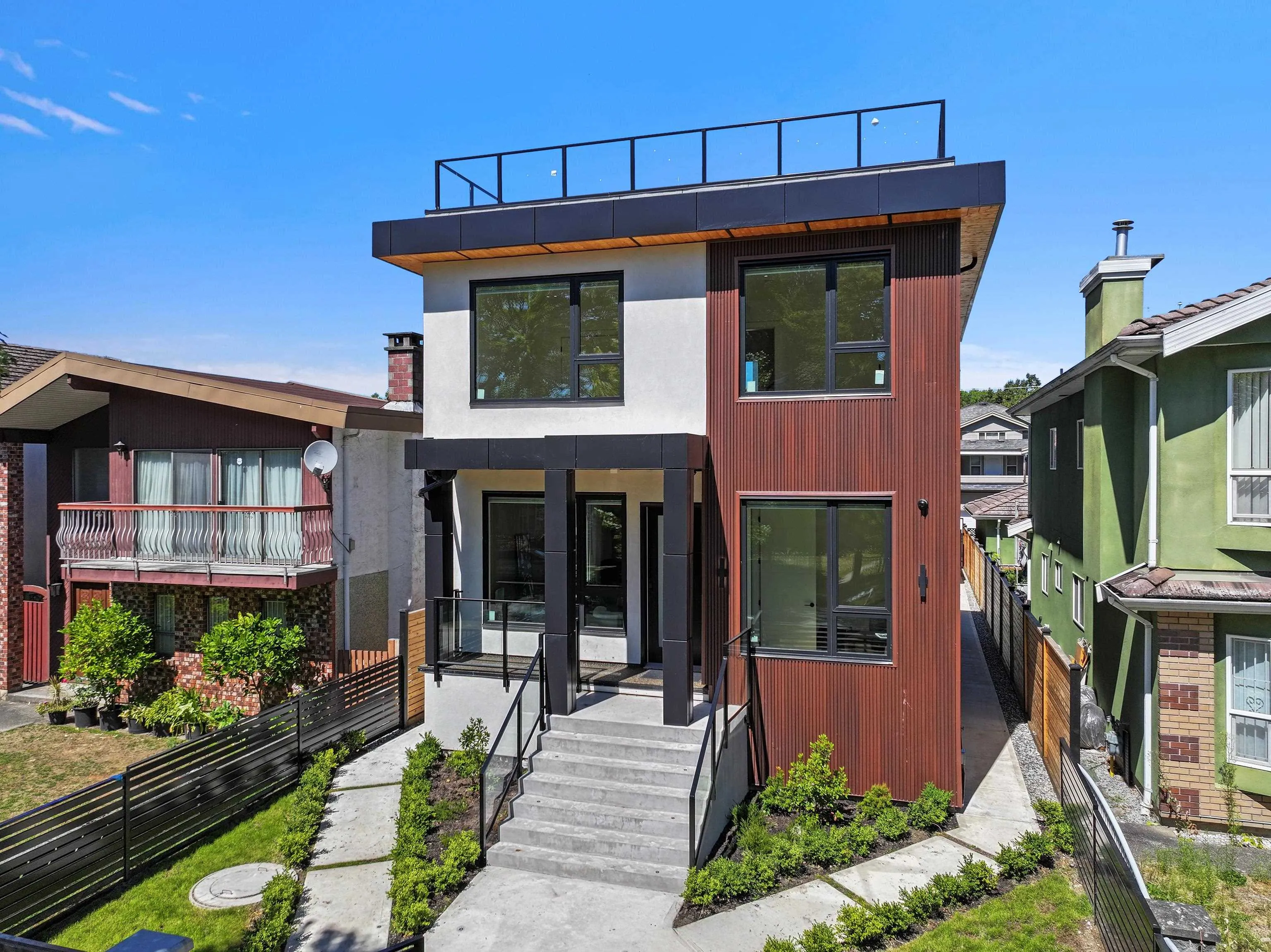 2111 E 46th Avenue