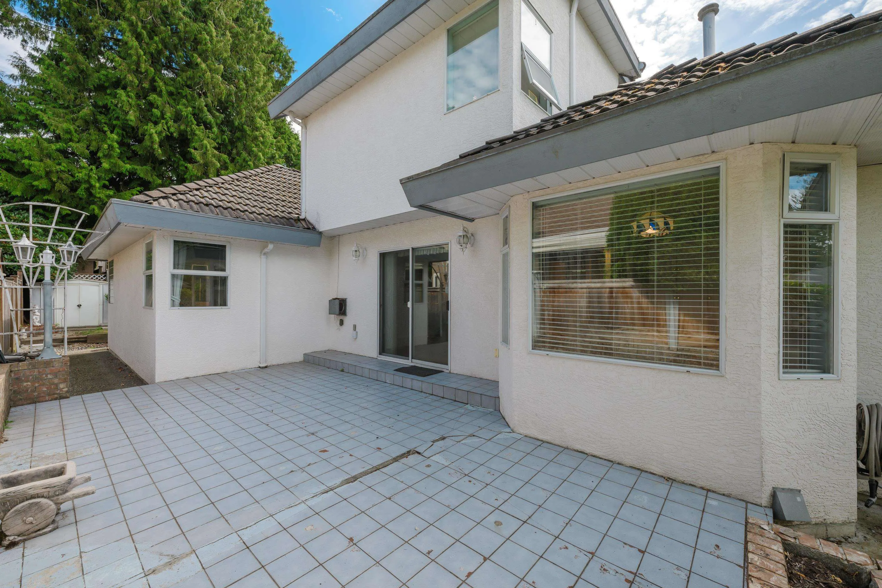 1829 Ocean Surf Place