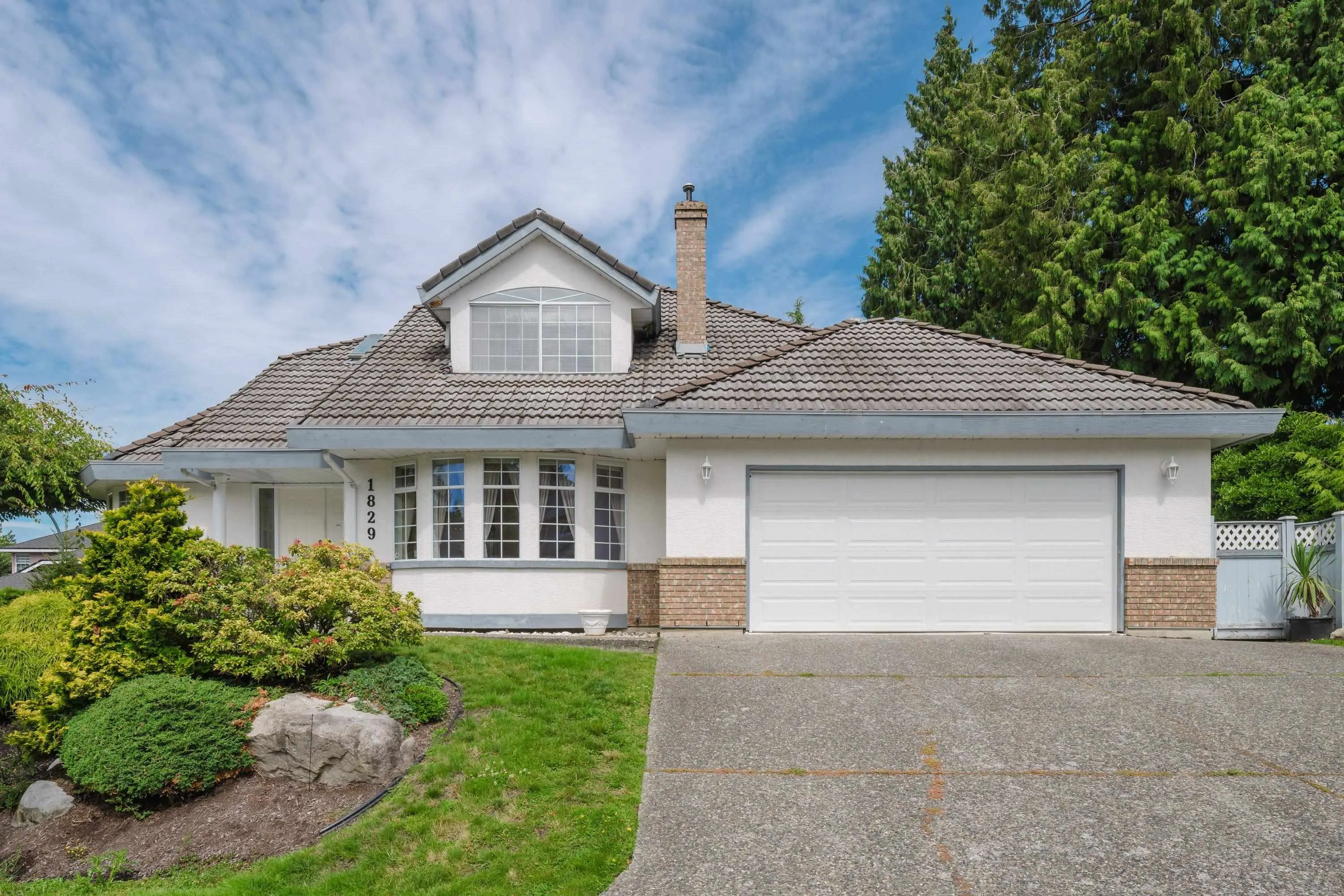 1829 Ocean Surf Place