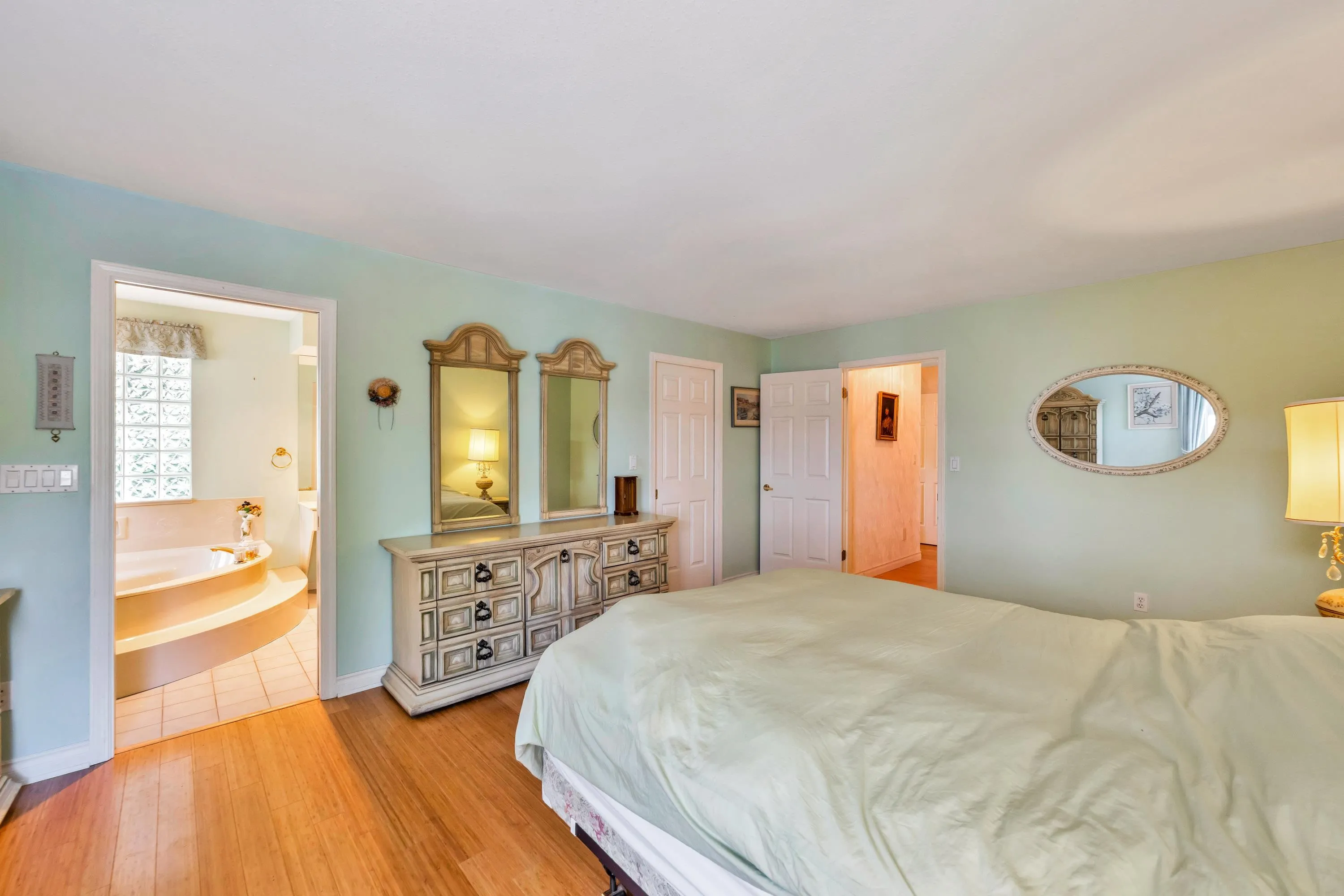 1829 Ocean Surf Place