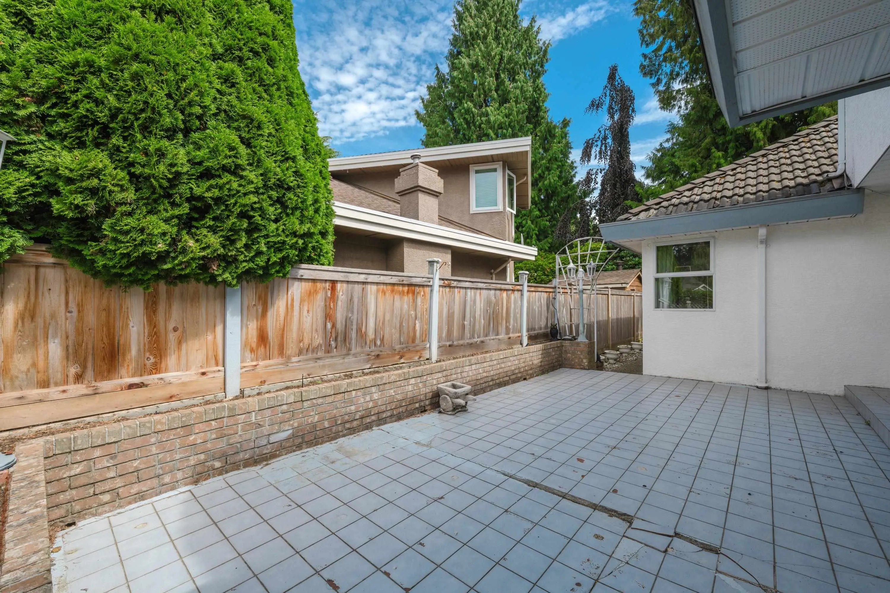 1829 Ocean Surf Place