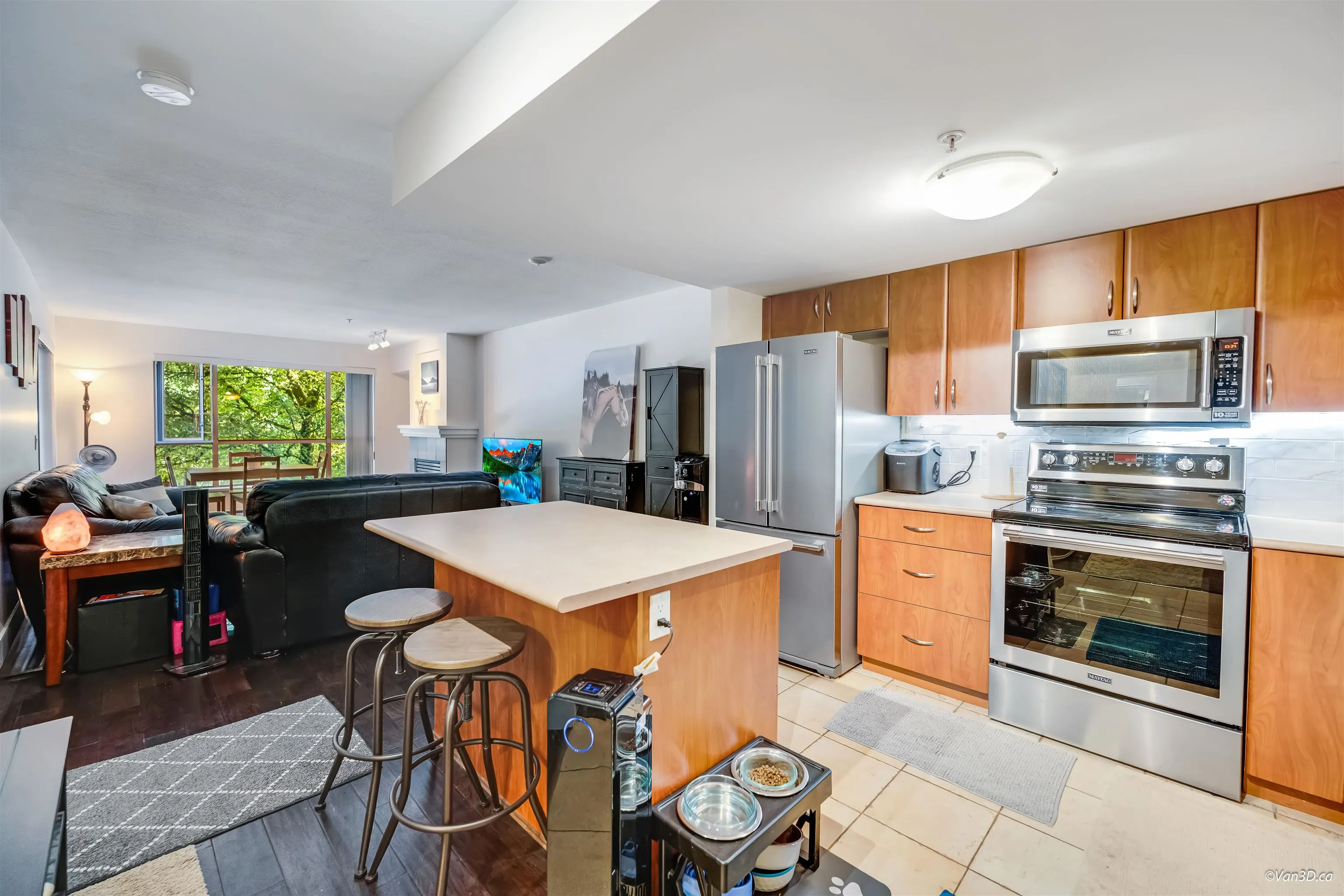 205 285 Newport Drive