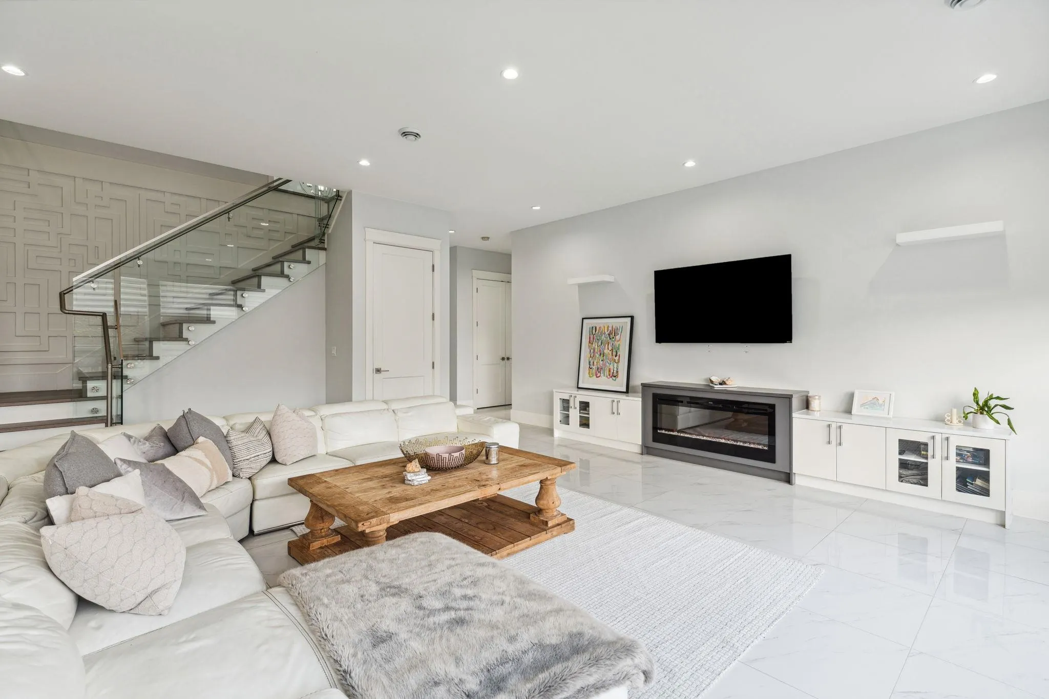 338 Mundy Street
