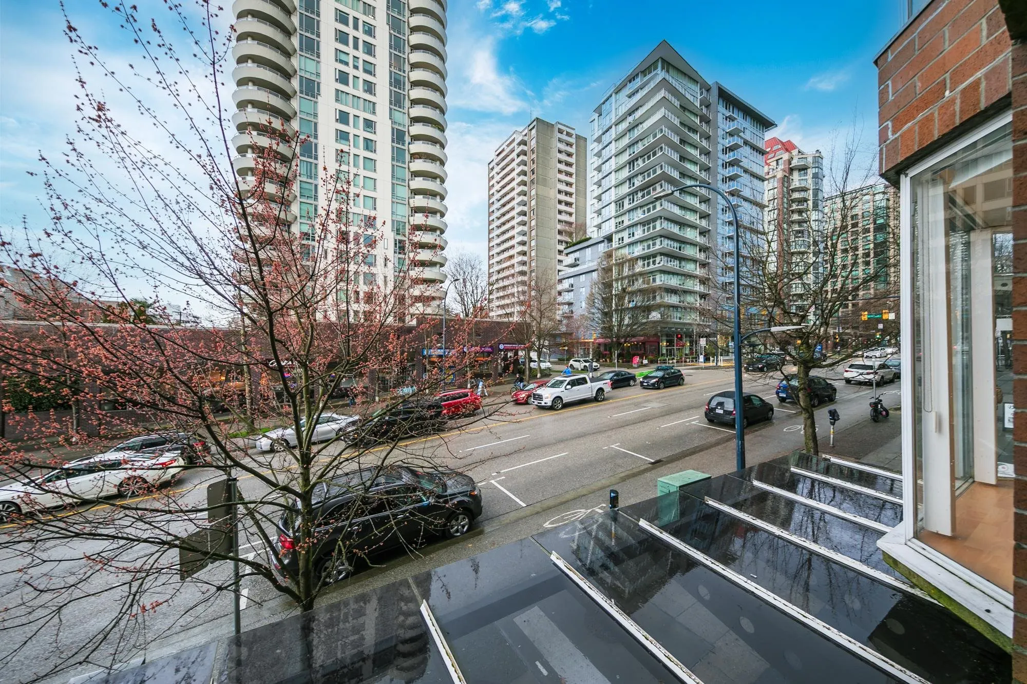209 1330 Burrard Street