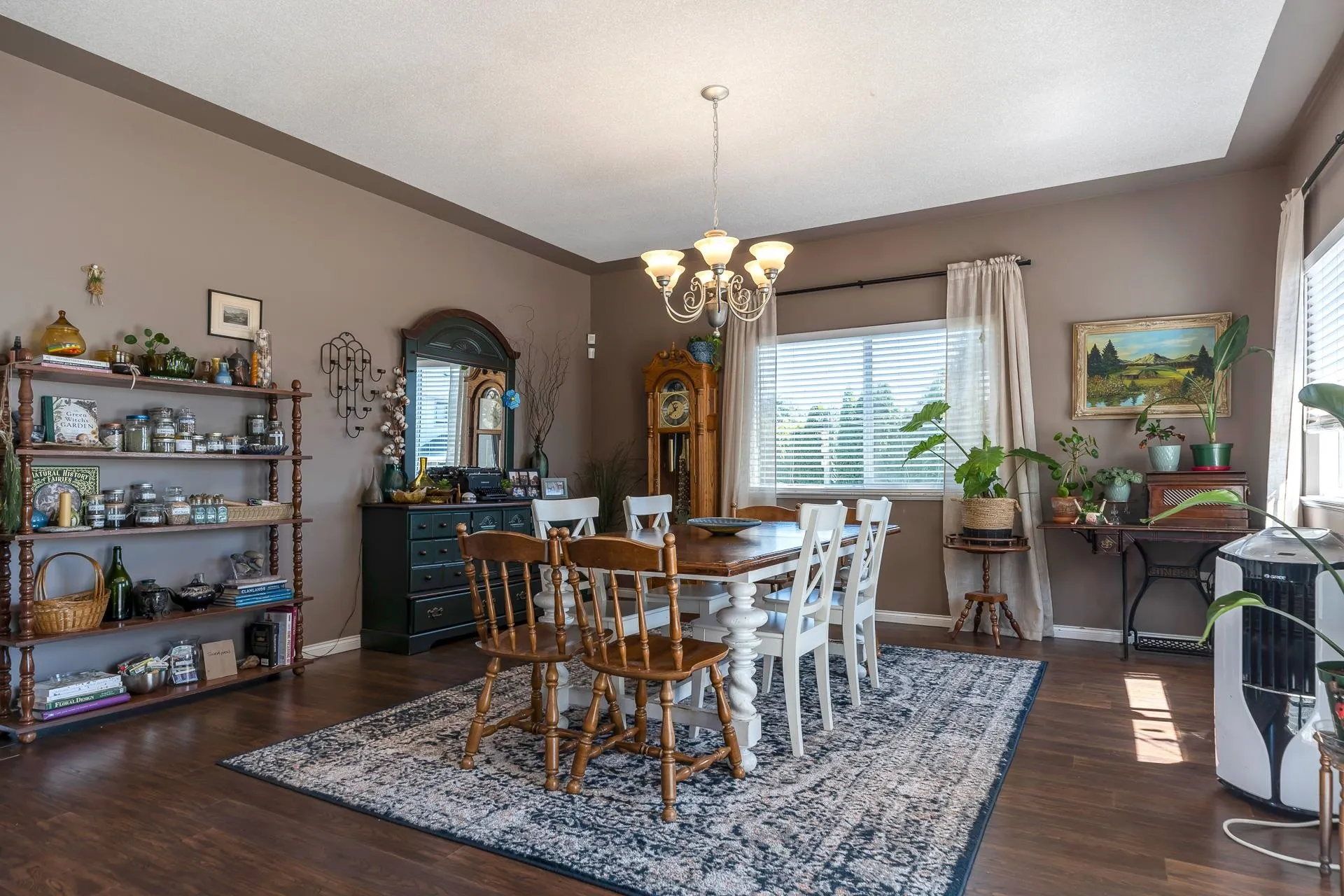 8412 Doerksen Drive