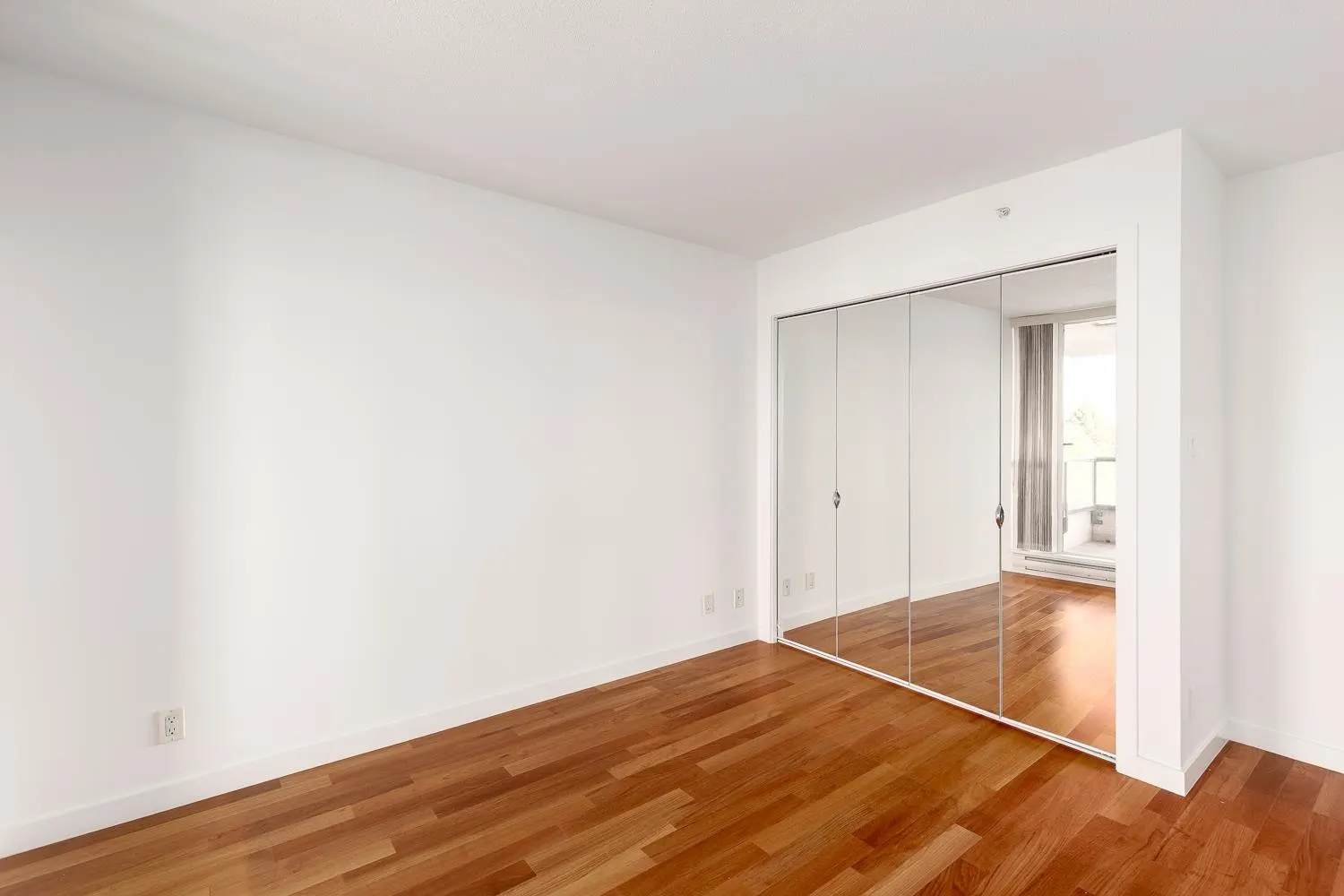 604 2138 Madison Avenue