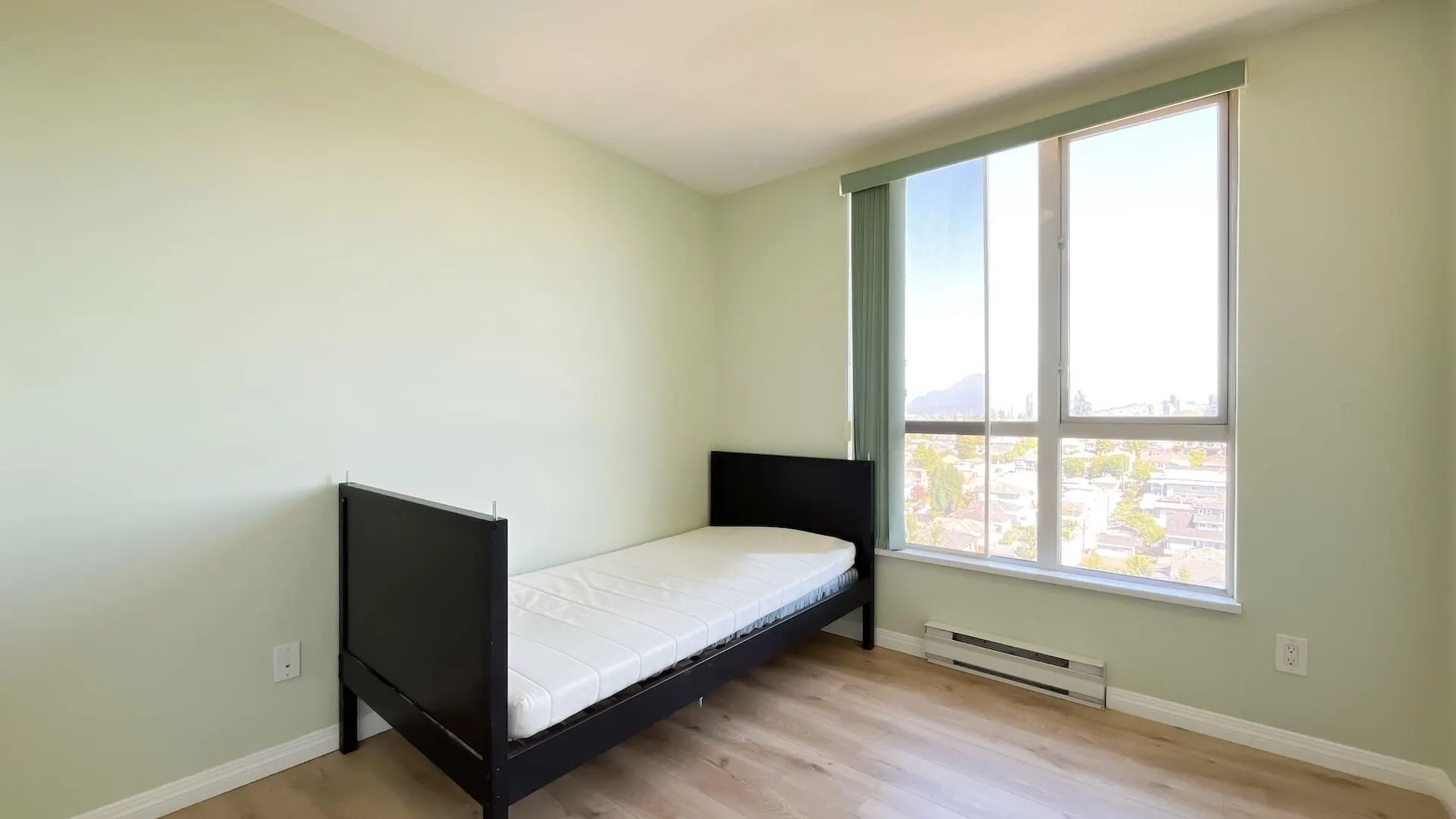 1508 5189 Gaston Street