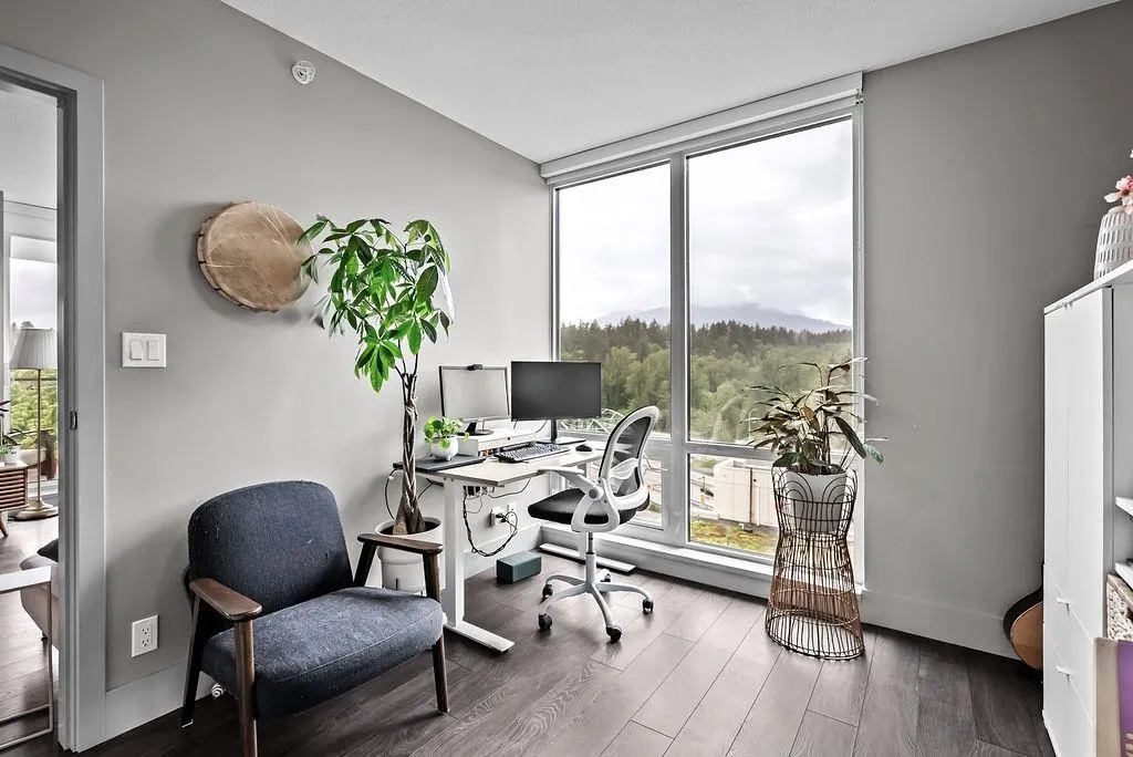 1008 680 Seylynn Crescent