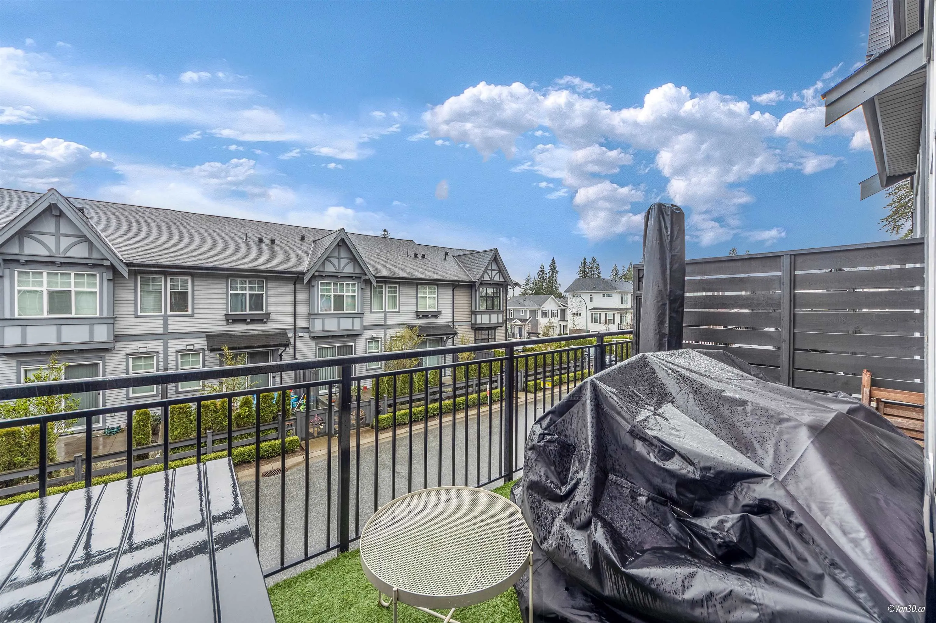 10 1221 Rocklin Street