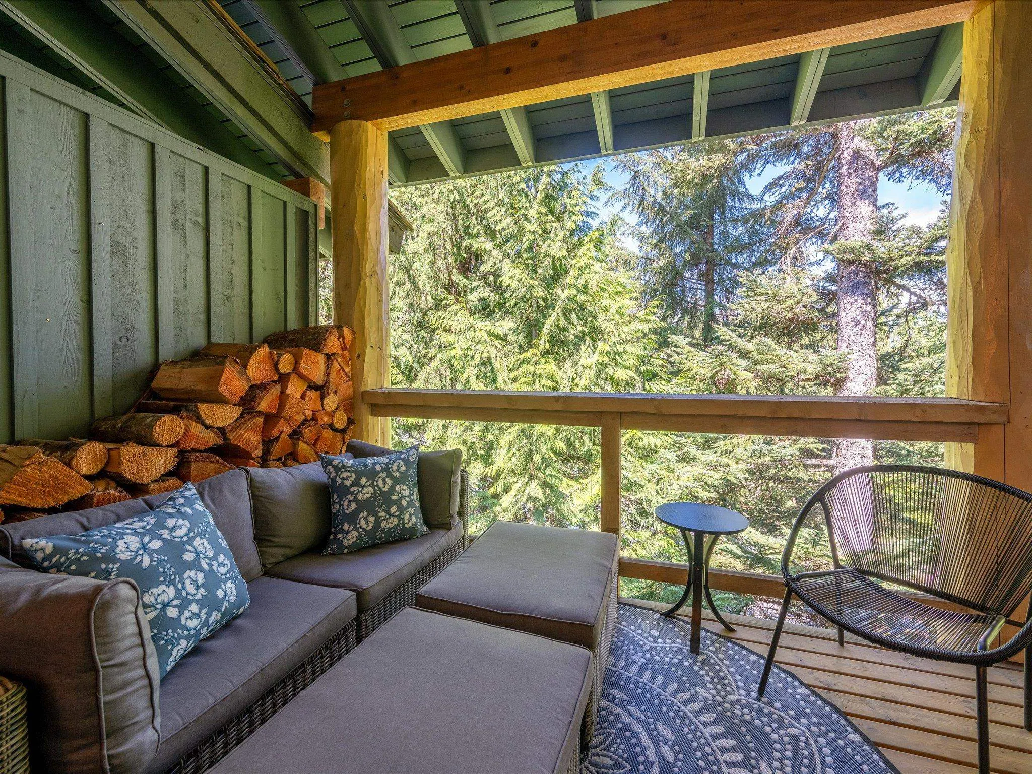 4 2240 Nordic Drive
