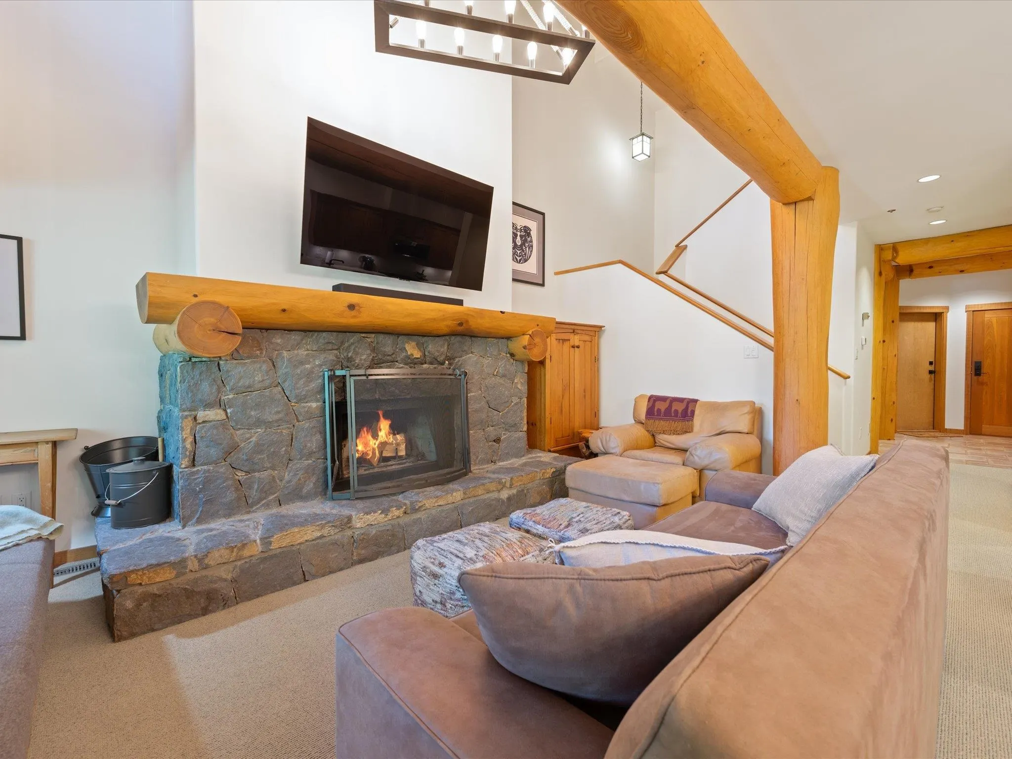 4 2240 Nordic Drive