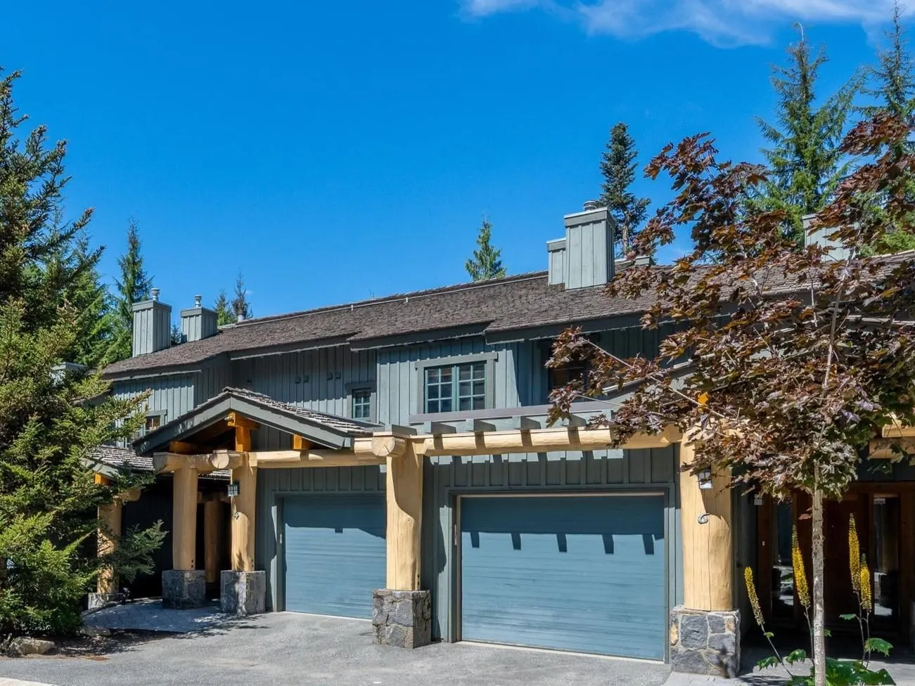 4 2240 Nordic Drive