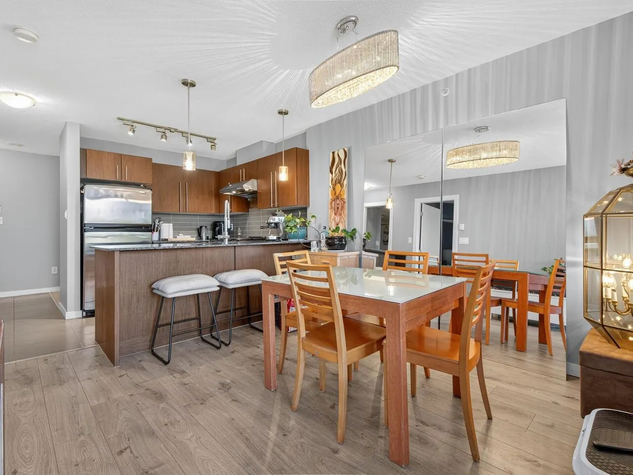 1405 4888 Brentwood Drive