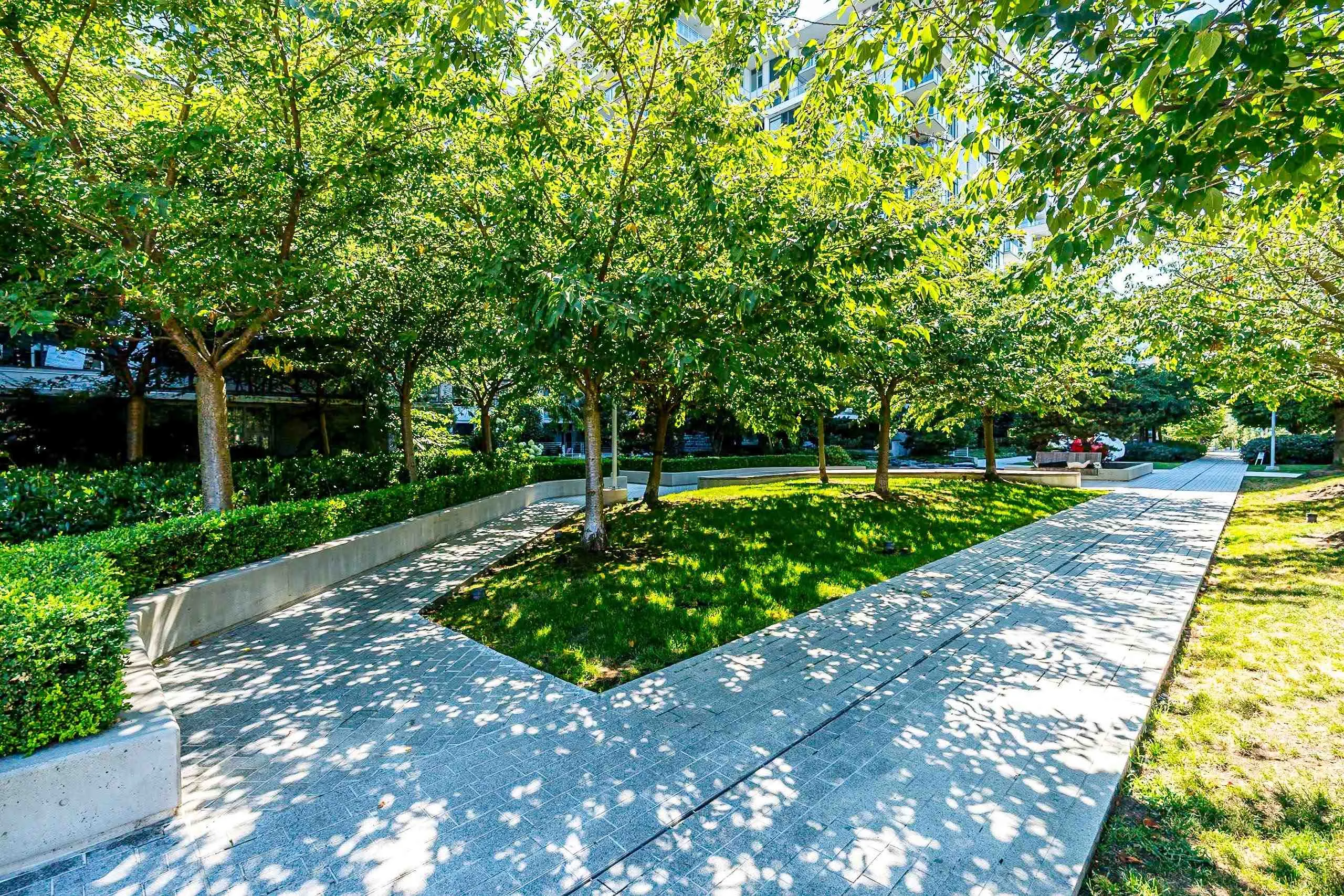 1003 3300 Ketcheson Road