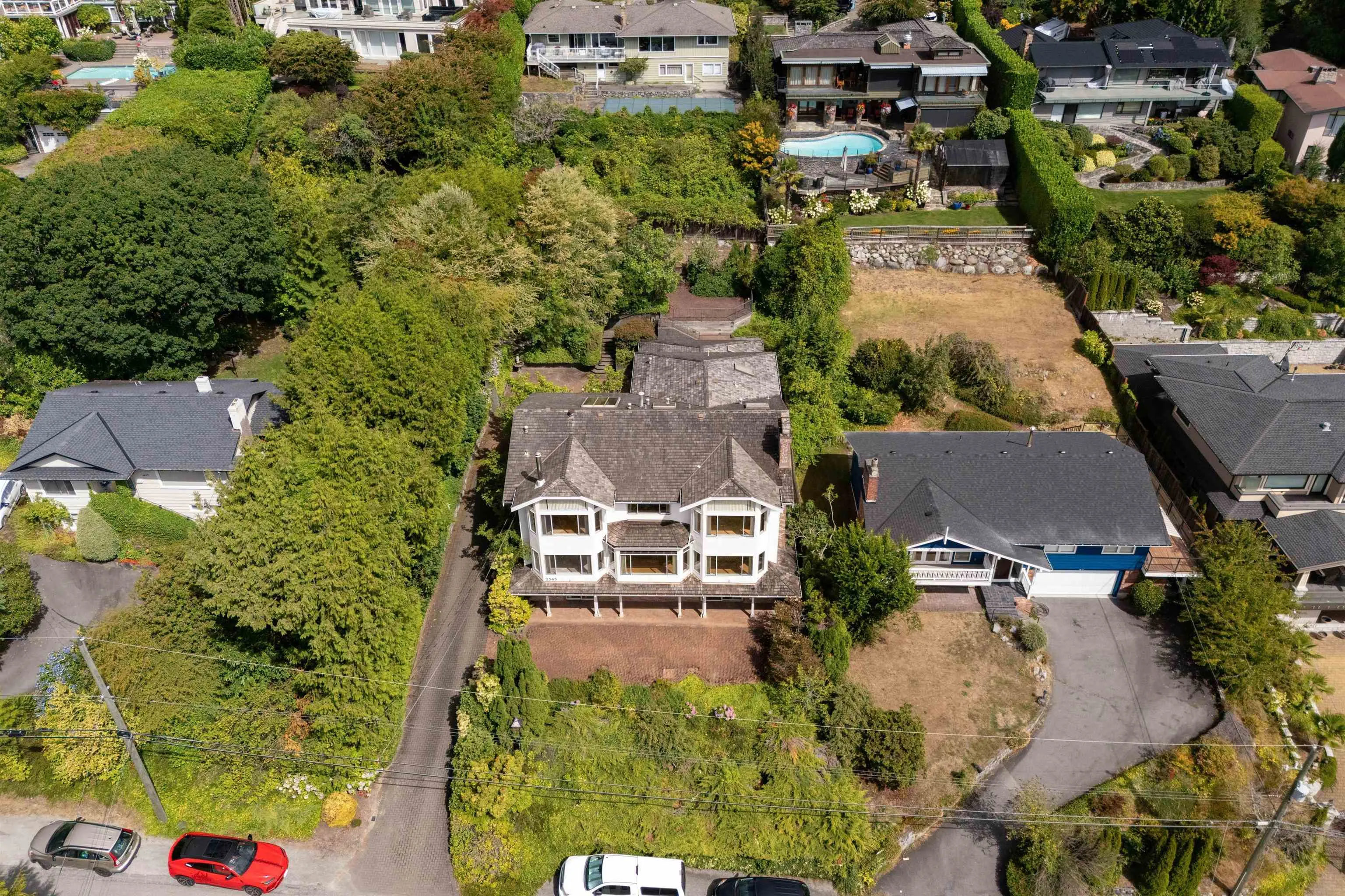 2545 Palmerston Avenue
