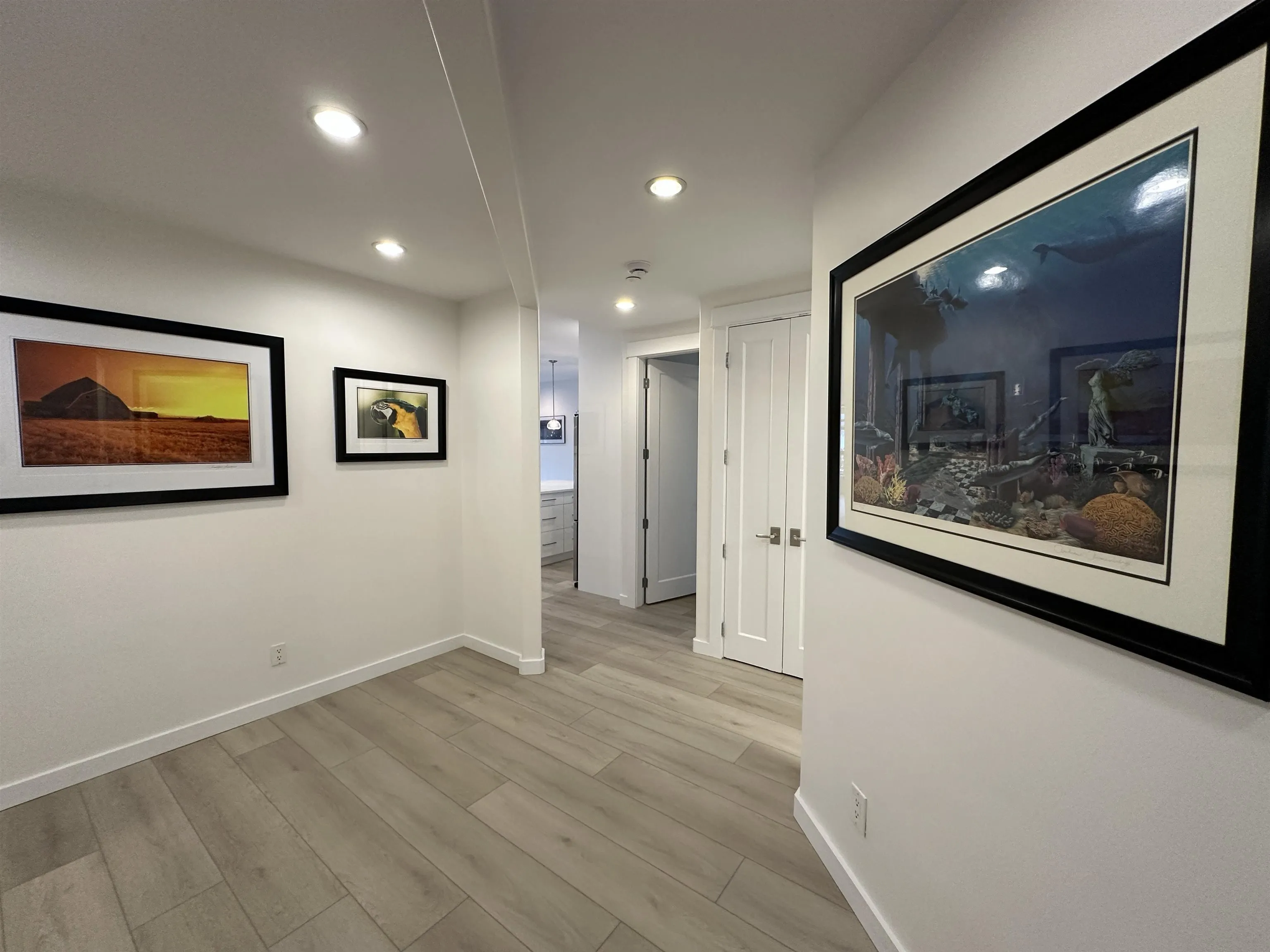 201 6688 Royal Avenue