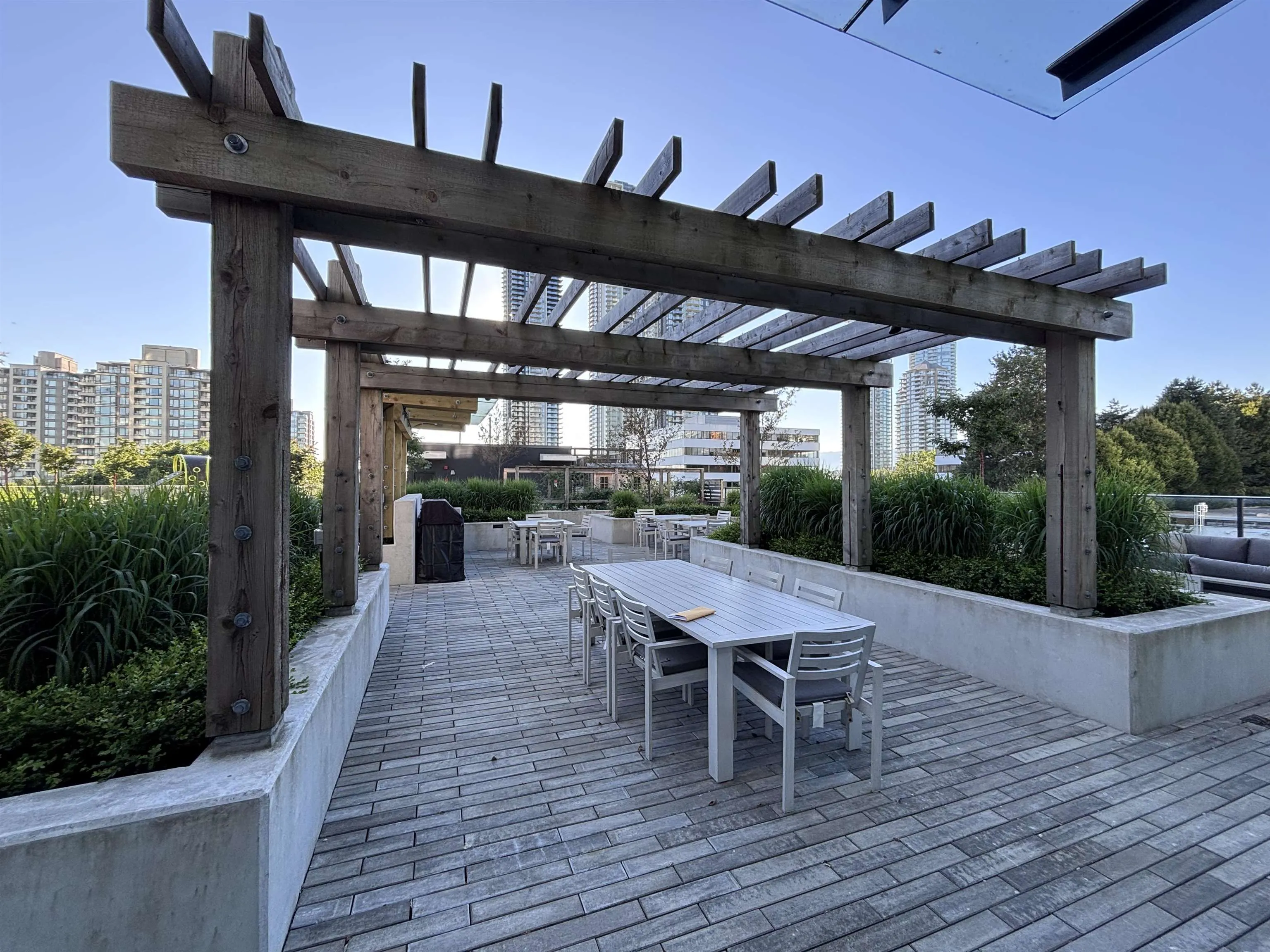 2181 Madison Avenue