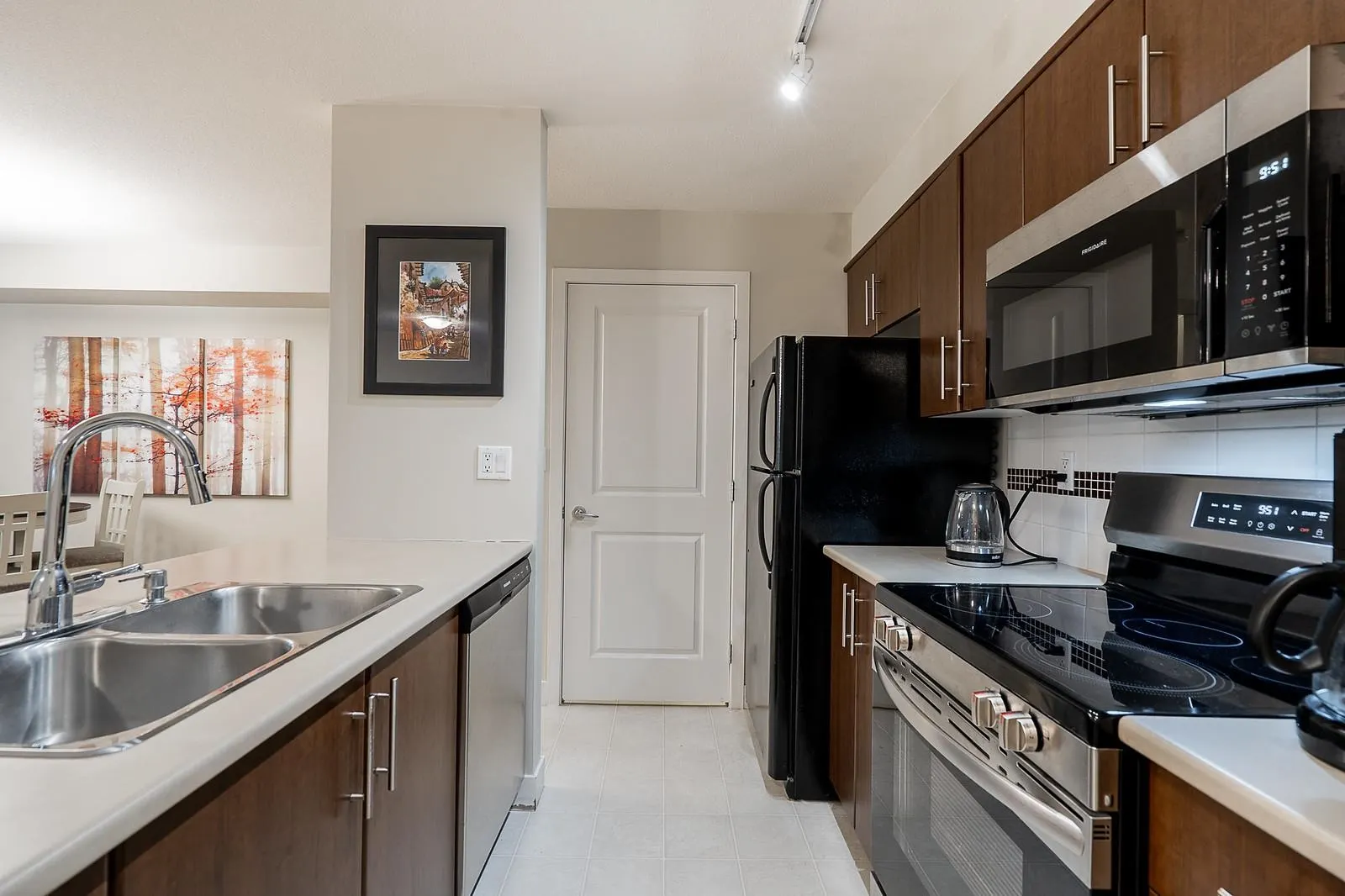 101 12248 224 Street