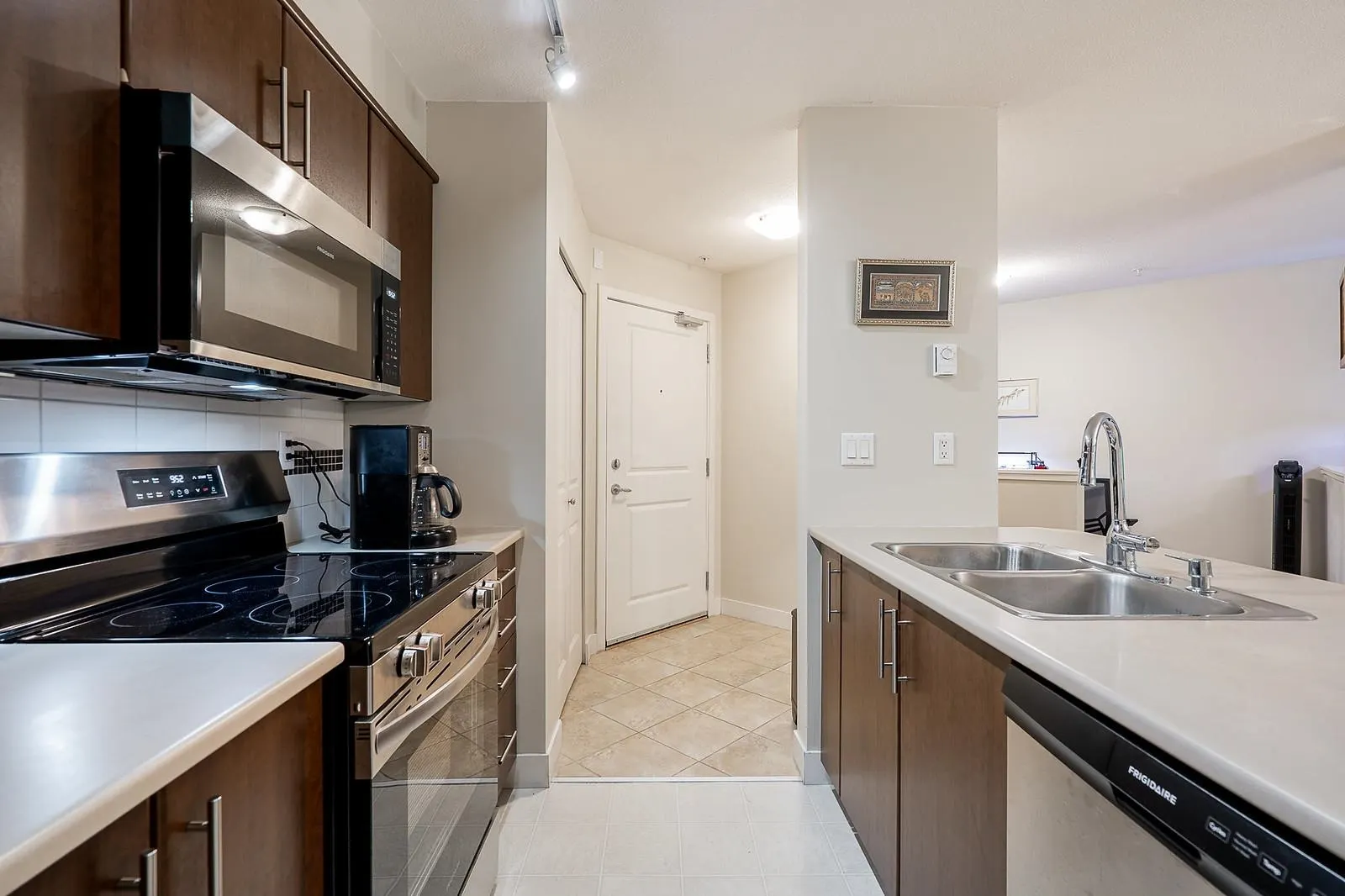 101 12248 224 Street