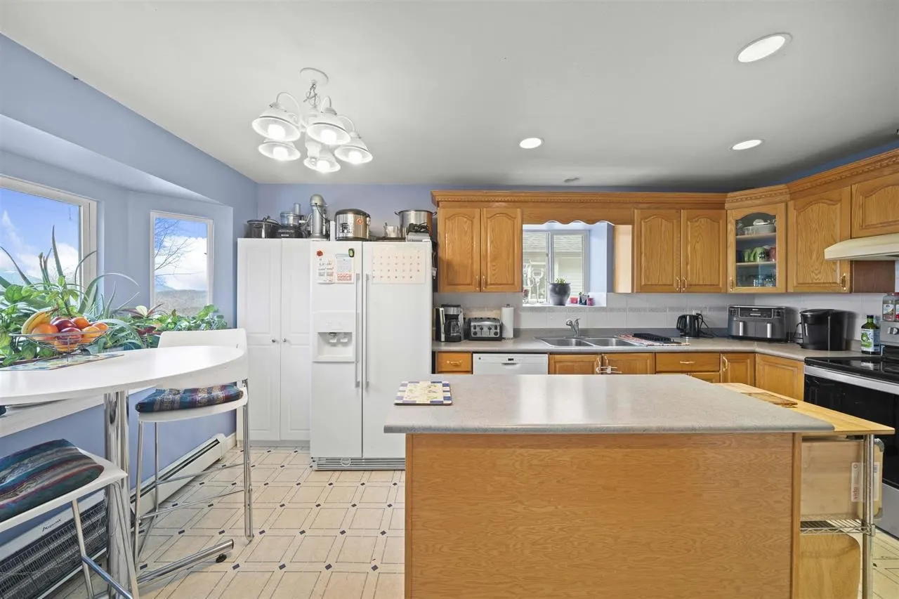 31533 Homestead Crescent